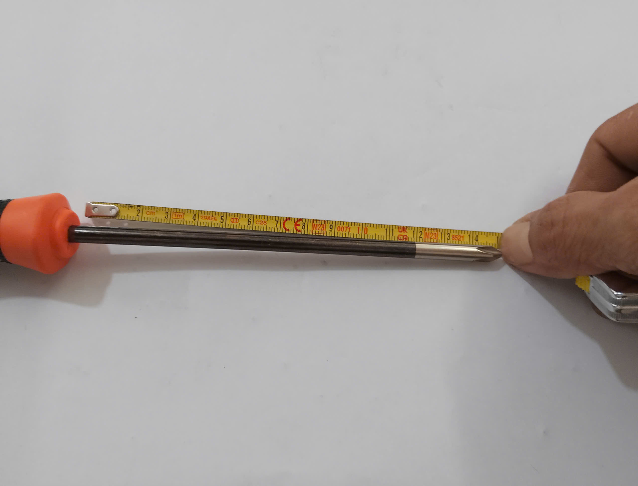 Hình ảnh 18 của mặt hàng Tua vít thép cán cao su chấm bi 6 x 150mm (+) Asaki AK-6329