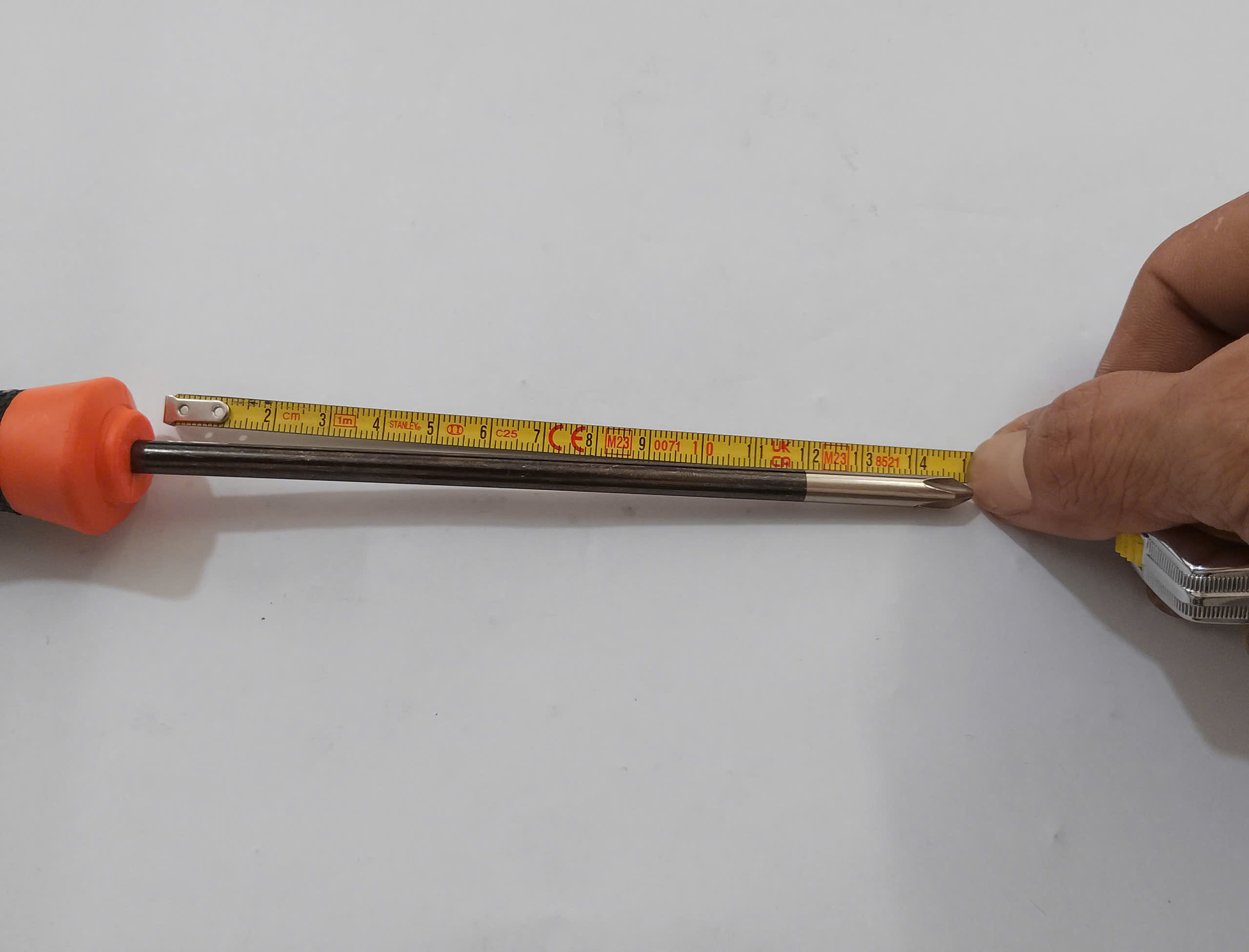 Hình ảnh 17 của mặt hàng Tua vít thép cán cao su chấm bi 6 x 150mm (+) Asaki AK-6329