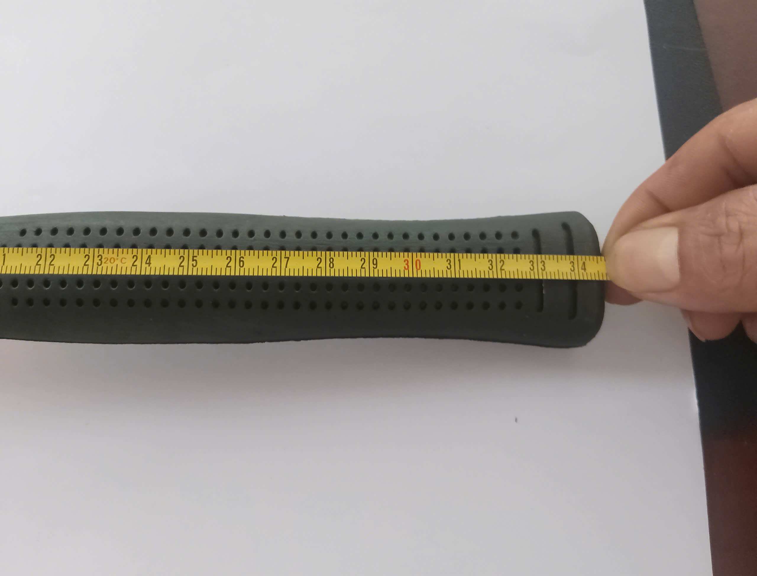 Hình ảnh 7 của mặt hàng Búa cao su đen cán nhựa cao cấp 750G Asaki AK-9728