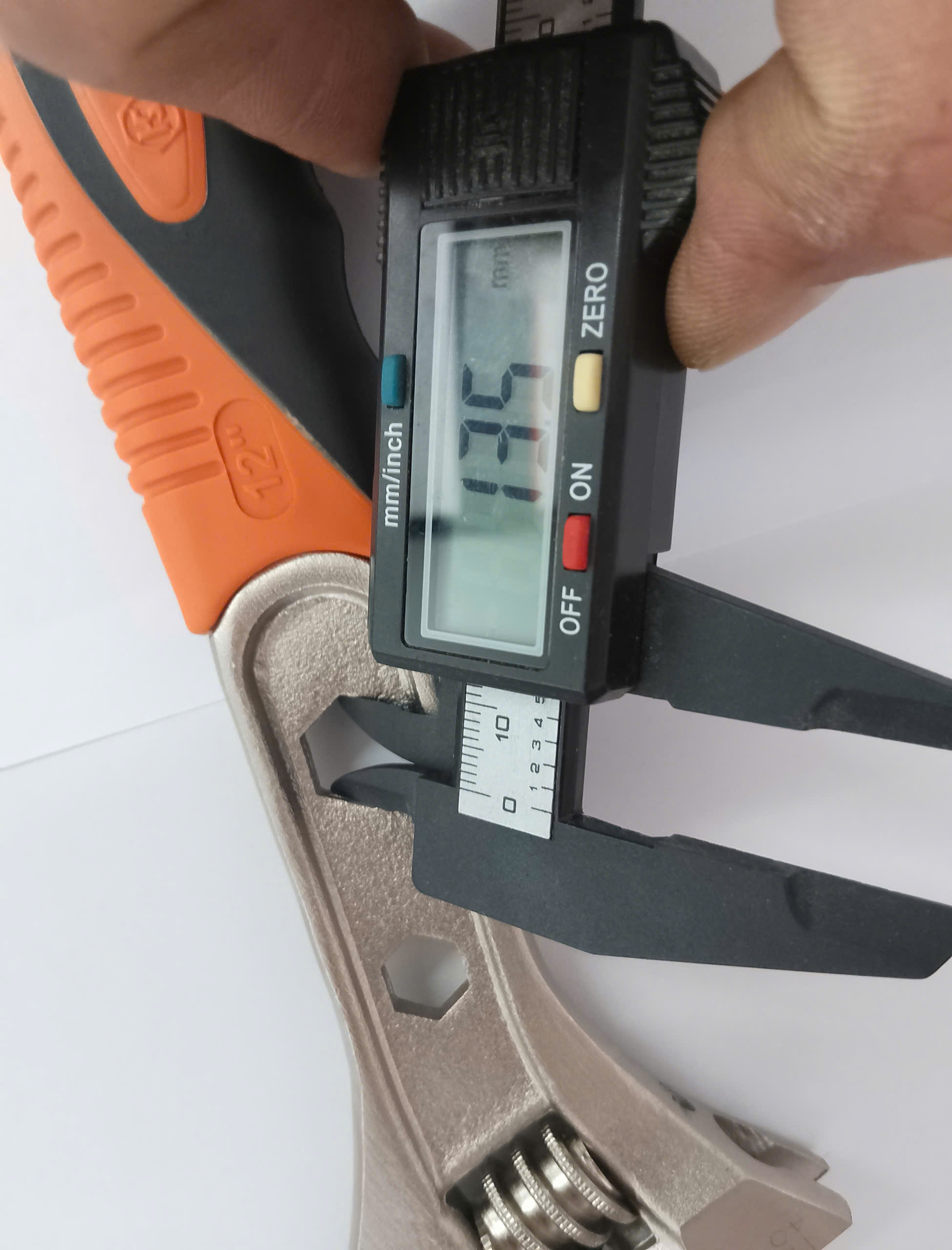 Hình ảnh 18 của mặt hàng Mỏ lết cao cấp Cán bọc nhựa chống trượt (hợp kim niken-sắt) 12''/300mm Asaki AK-0403