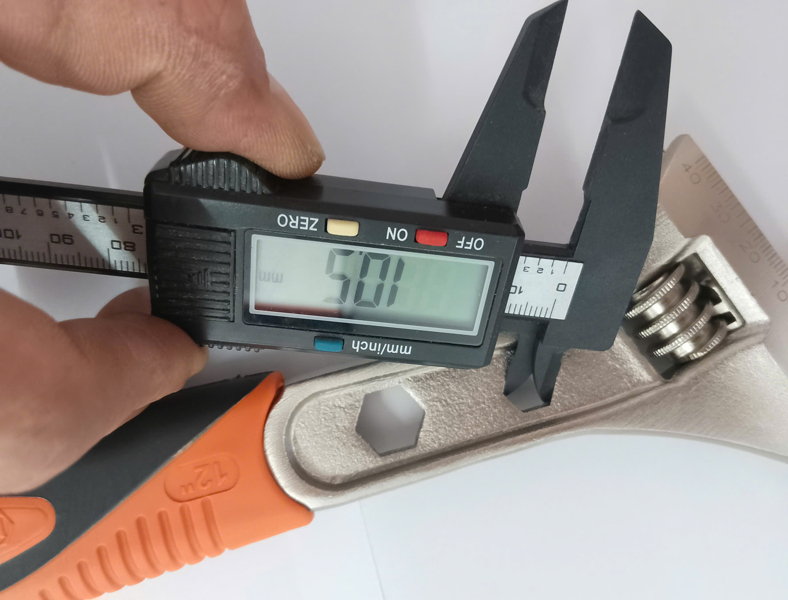 Hình ảnh 20 của mặt hàng Mỏ lết cao cấp Cán bọc nhựa chống trượt (hợp kim niken-sắt) 12''/300mm Asaki AK-0403