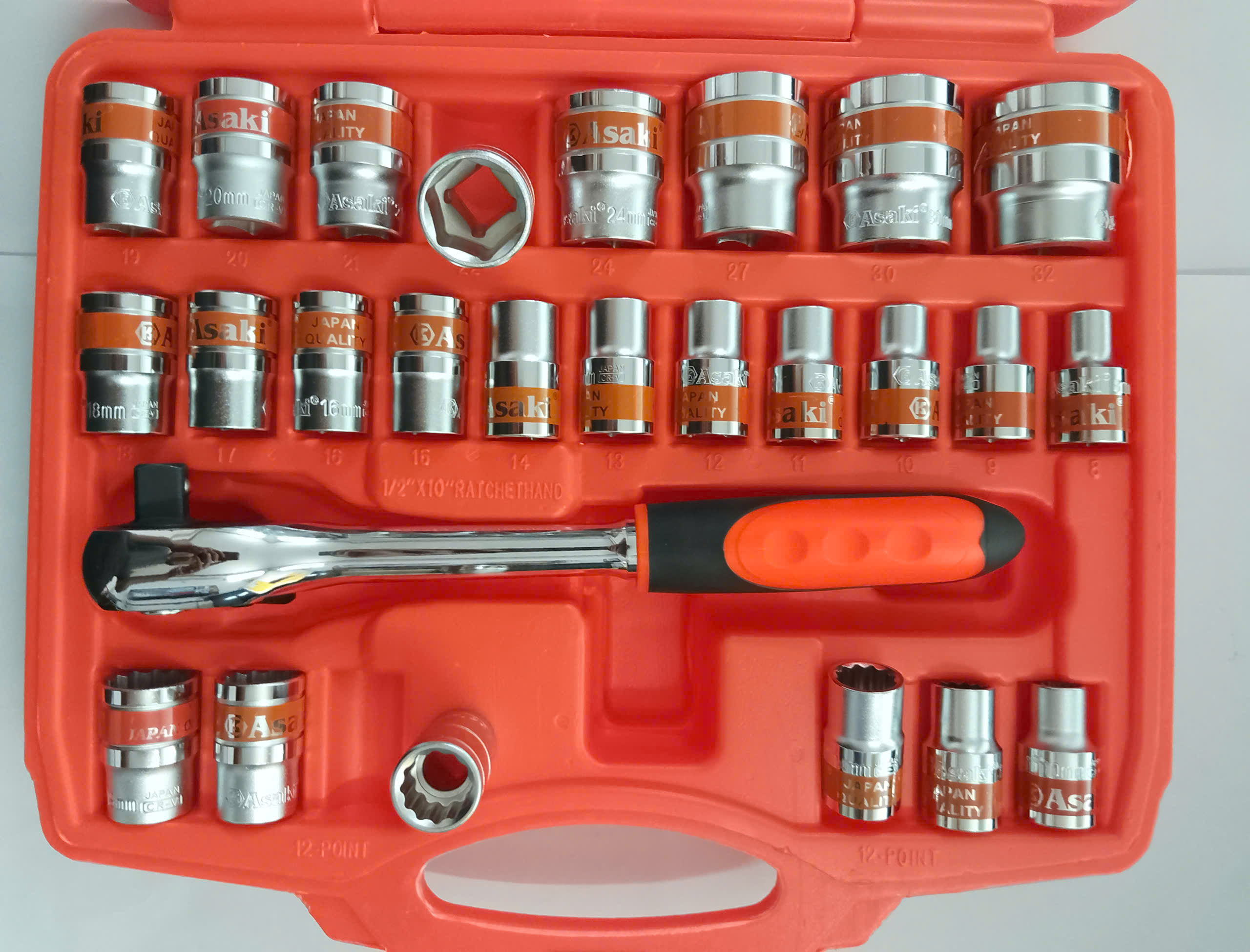 Hình ảnh 20 của mặt hàng Bộ tuýp 1/2"" 6 và 12 cạnh 32 chi tiết (xi bóng viền cam) ""cần vặn cao cấp" Asaki AK-9773