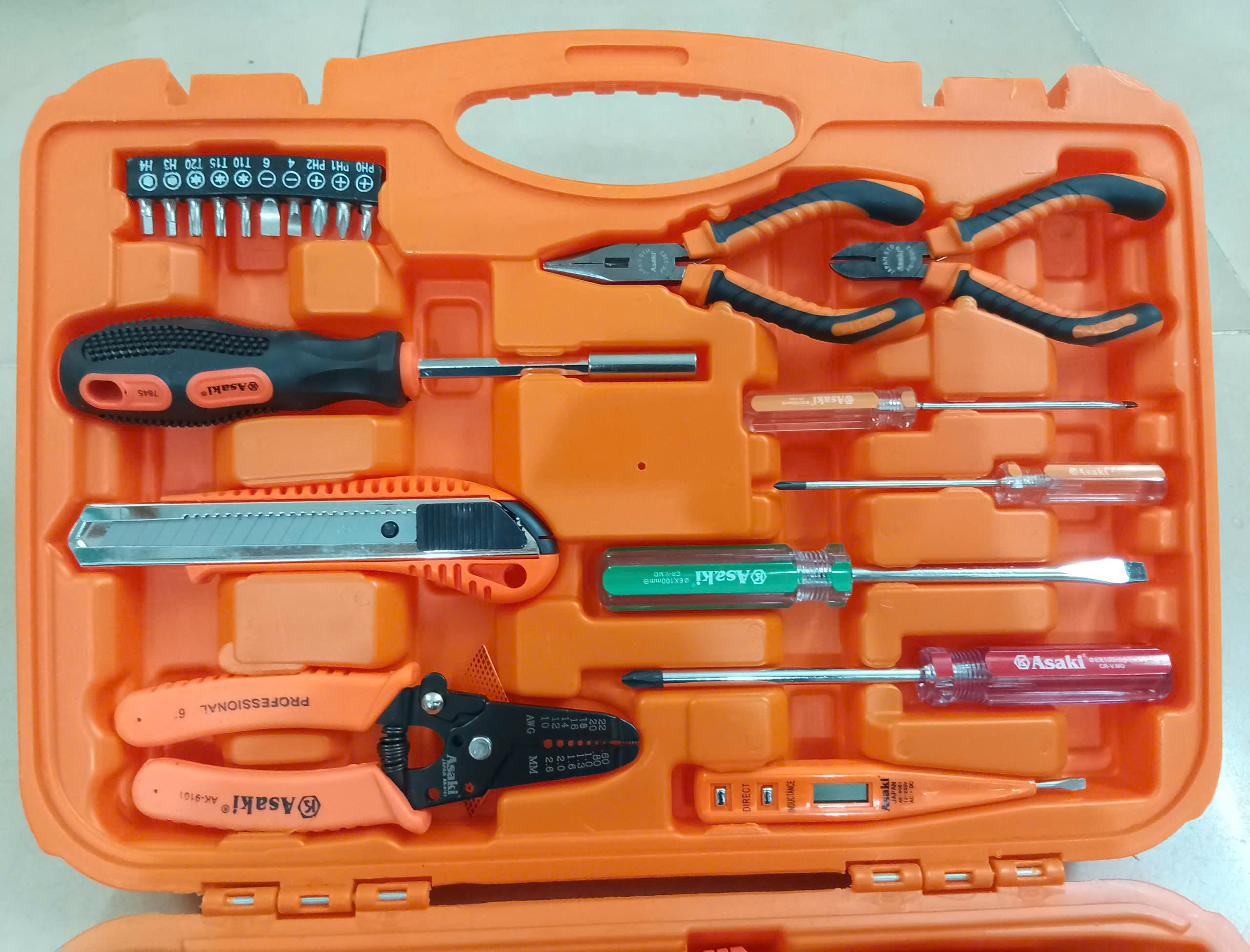 Hình ảnh 6 của mặt hàng Bộ dụng cụ viễn thông 35 chi tiết Asaki AK-9788