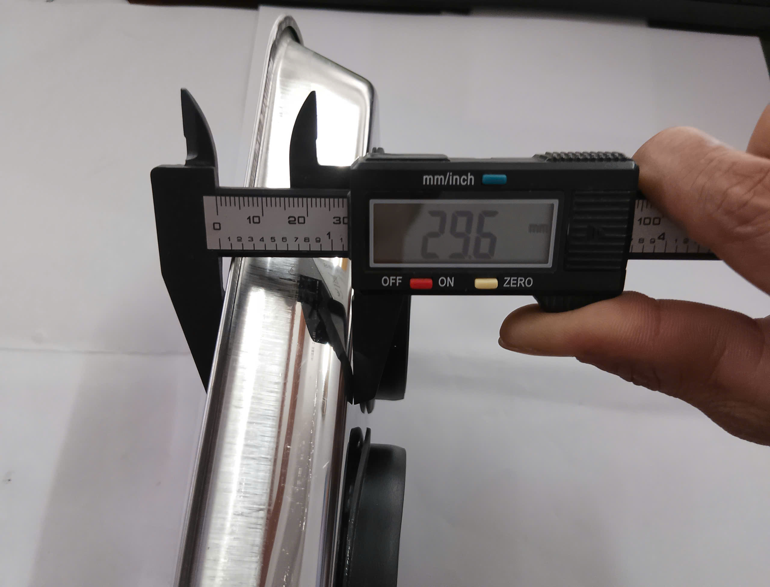 Hình ảnh 17 của mặt hàng Khay inox đựng linh kiện (có nam châm)" chữ nhật Asaki AK-1088
