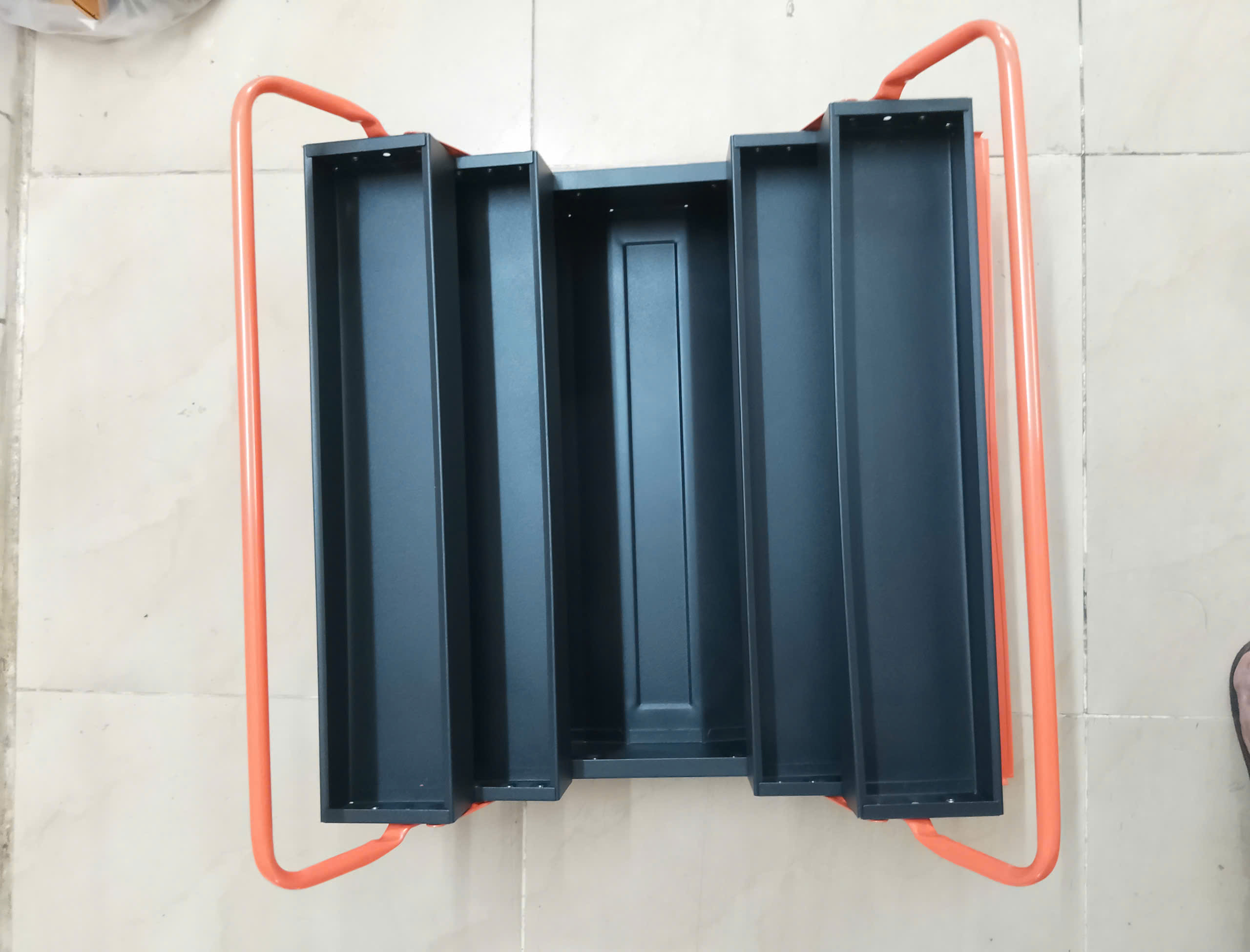 Hình ảnh 20 của mặt hàng Thùng đồ nghề bằng sắt 3 ngăn 50 x 20 x 23cm Asaki AK-9957