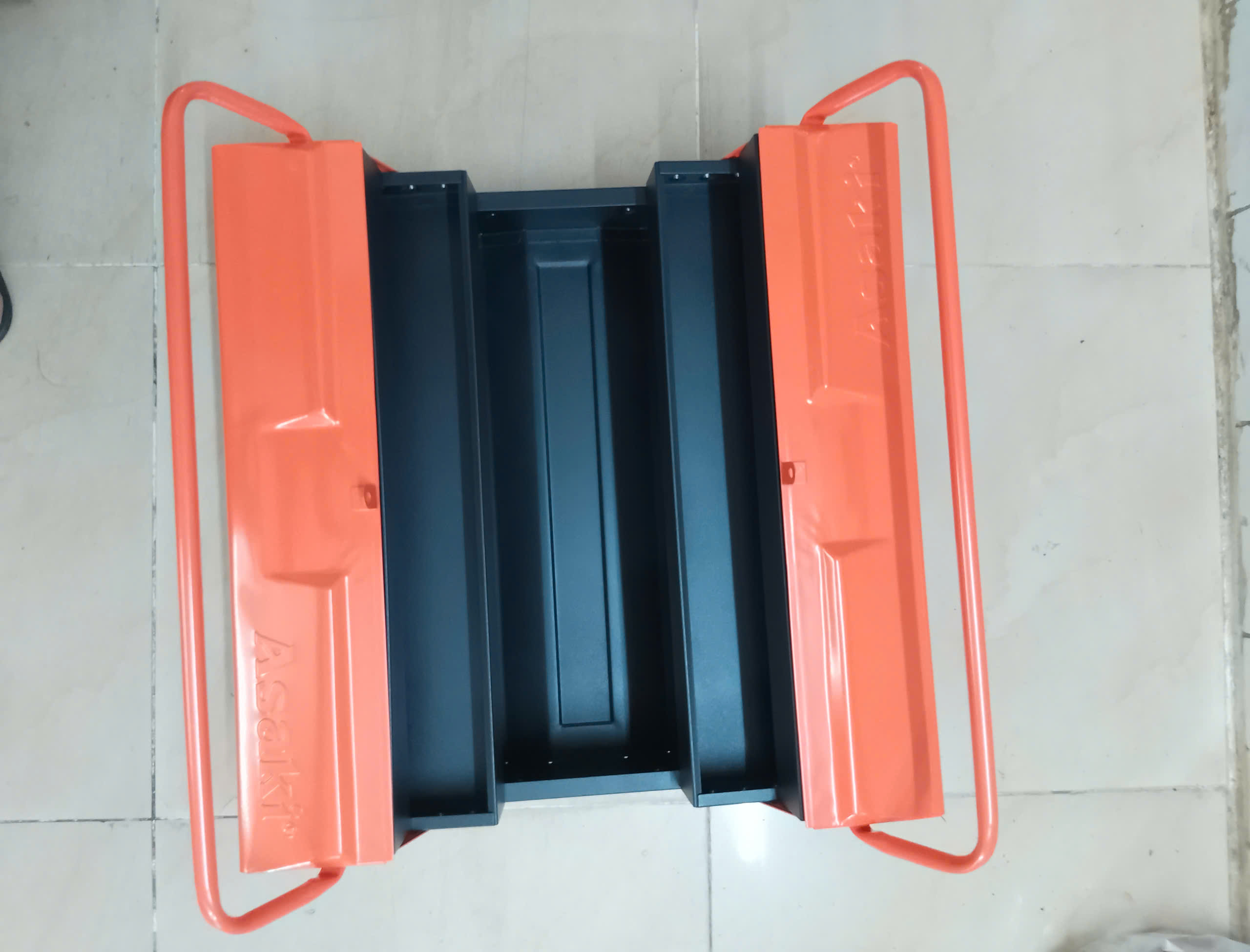 Hình ảnh 21 của mặt hàng Thùng đồ nghề bằng sắt 3 ngăn 50 x 20 x 23cm Asaki AK-9957