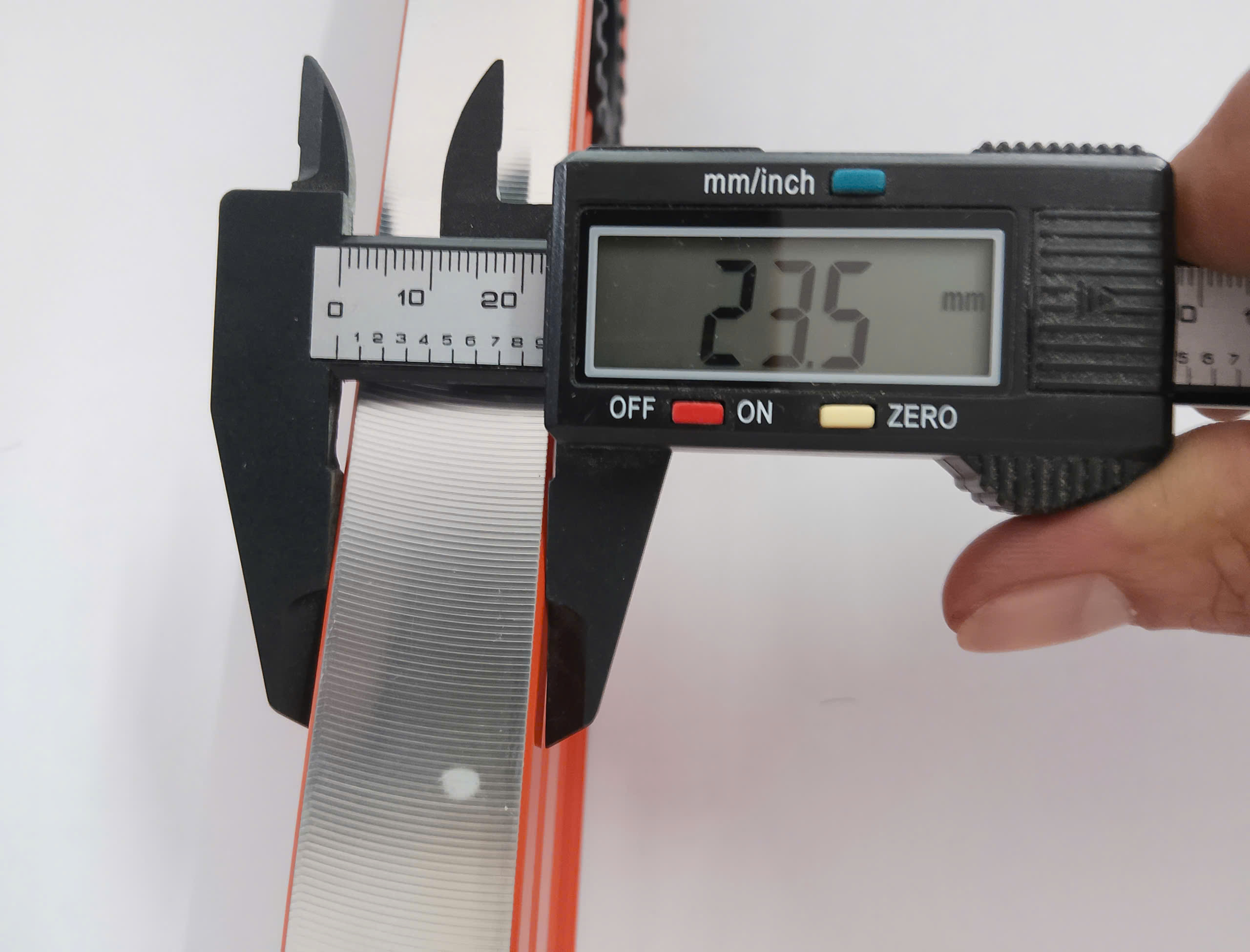 Hình ảnh 8 của mặt hàng Thước thủy cao cấp (có nam châm và túi đựng) 500mm Asaki AK-0250