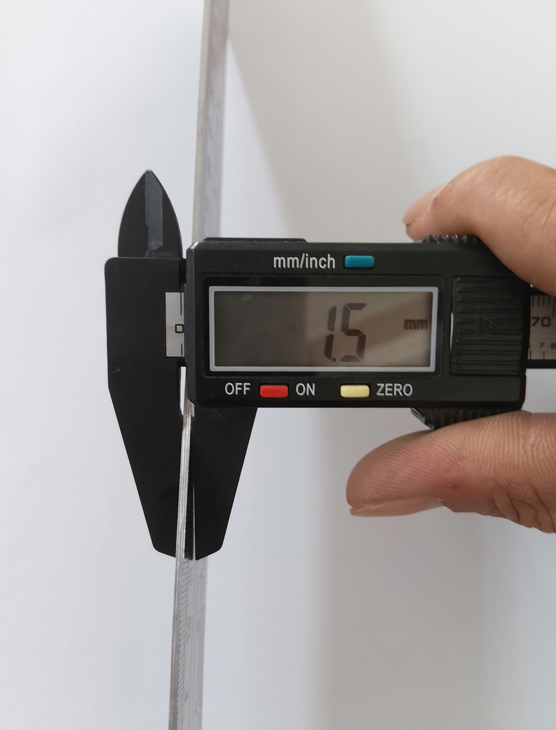 Hình ảnh 1 của mặt hàng Thước lá inox 1200mm Asaki AK-2542