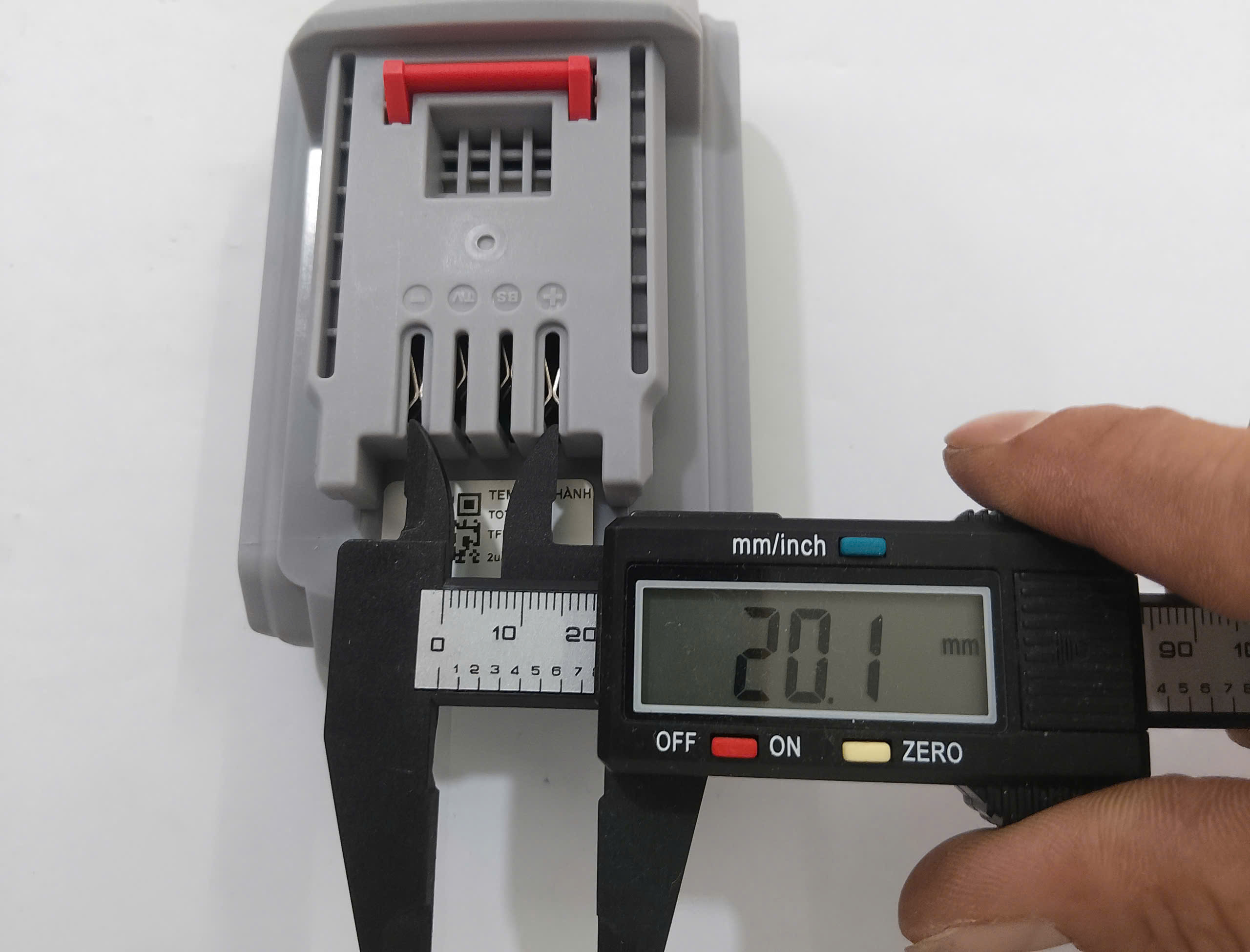 Hình ảnh 37 của mặt hàng Máy siết buloong dùng pin 20V total TIWLI2038
