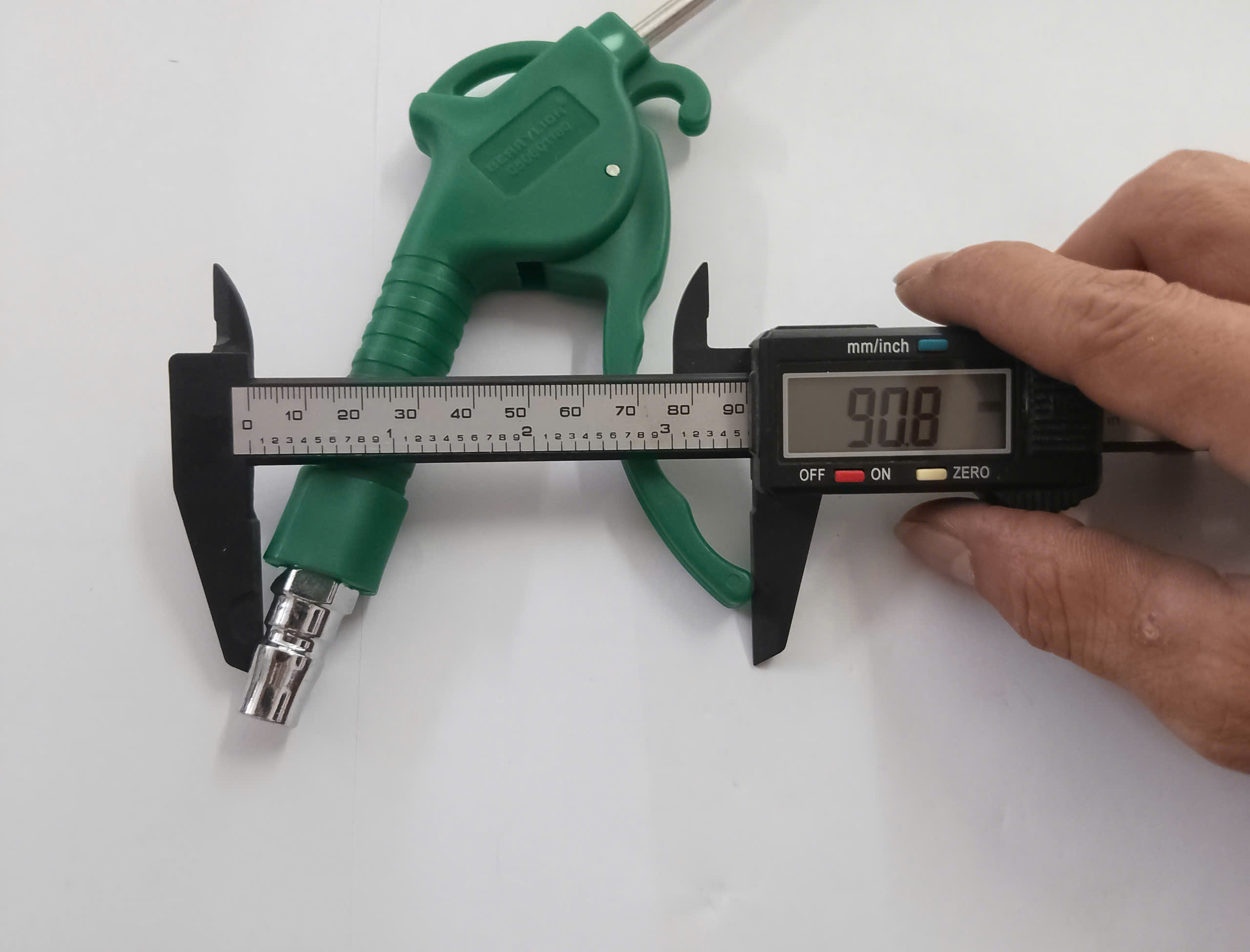 Hình ảnh 12 của mặt hàng Súng Xịt Hơi Nhựa Ngắn Berrylion 050601180