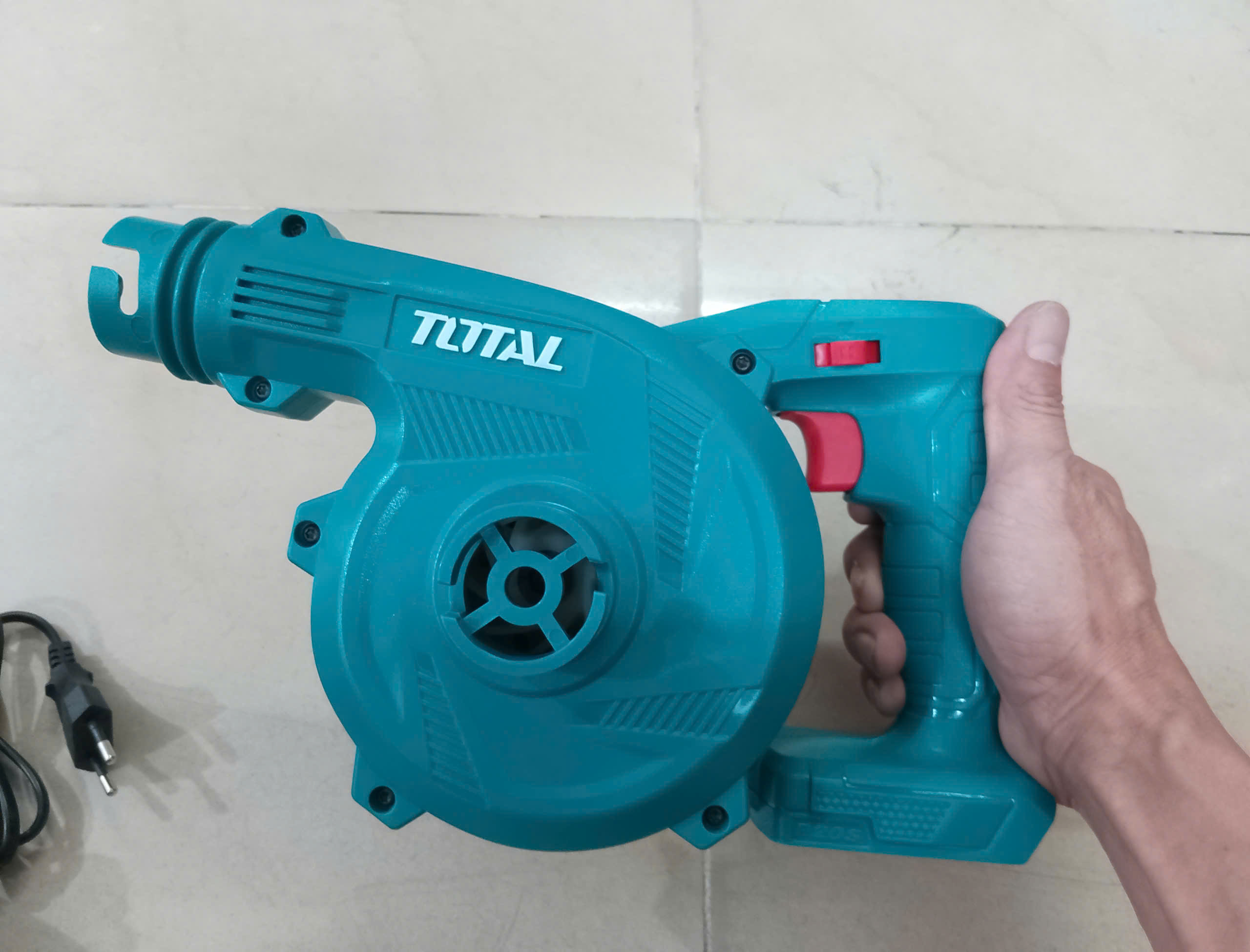 Hình ảnh 5 của mặt hàng Máy thổi bụi dùng pin 20V total TABLI200181