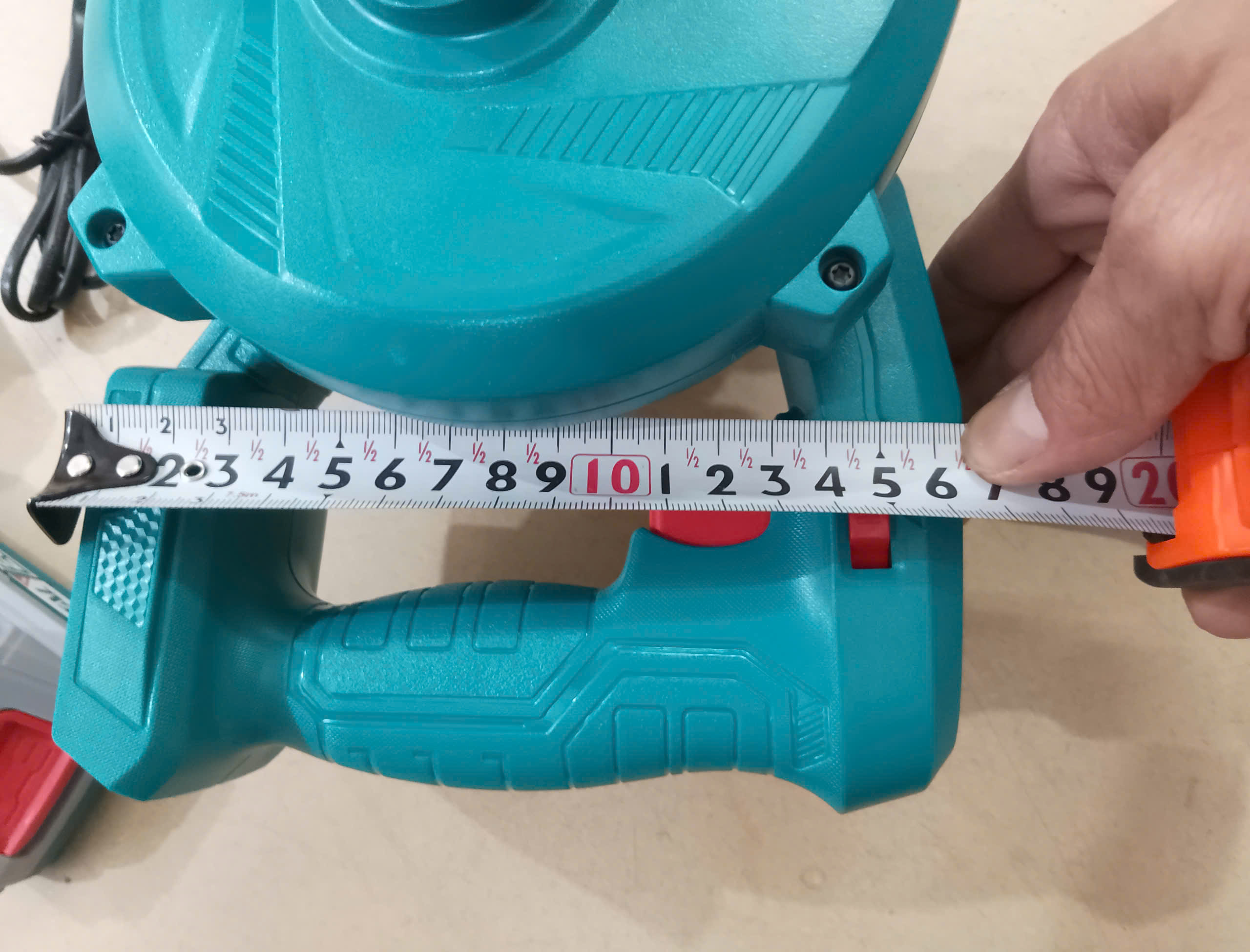 Hình ảnh 7 của mặt hàng Máy thổi bụi dùng pin 20V total TABLI200181