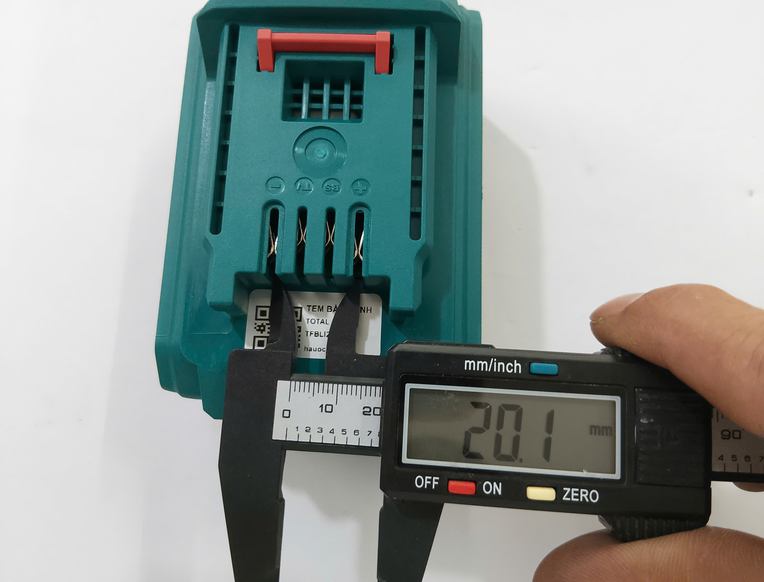 Hình ảnh 5 của mặt hàng Pin 20Vx5Ah total TFBLI2053