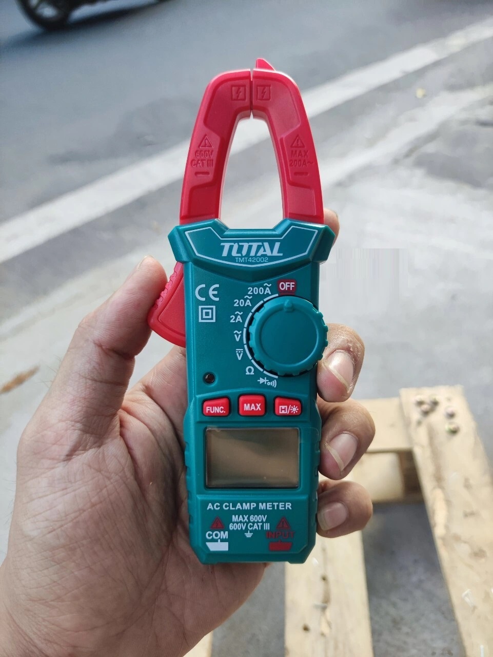 Hình ảnh 3 của mặt hàng Kềm đo AC kỹ thuật số total TMT42002