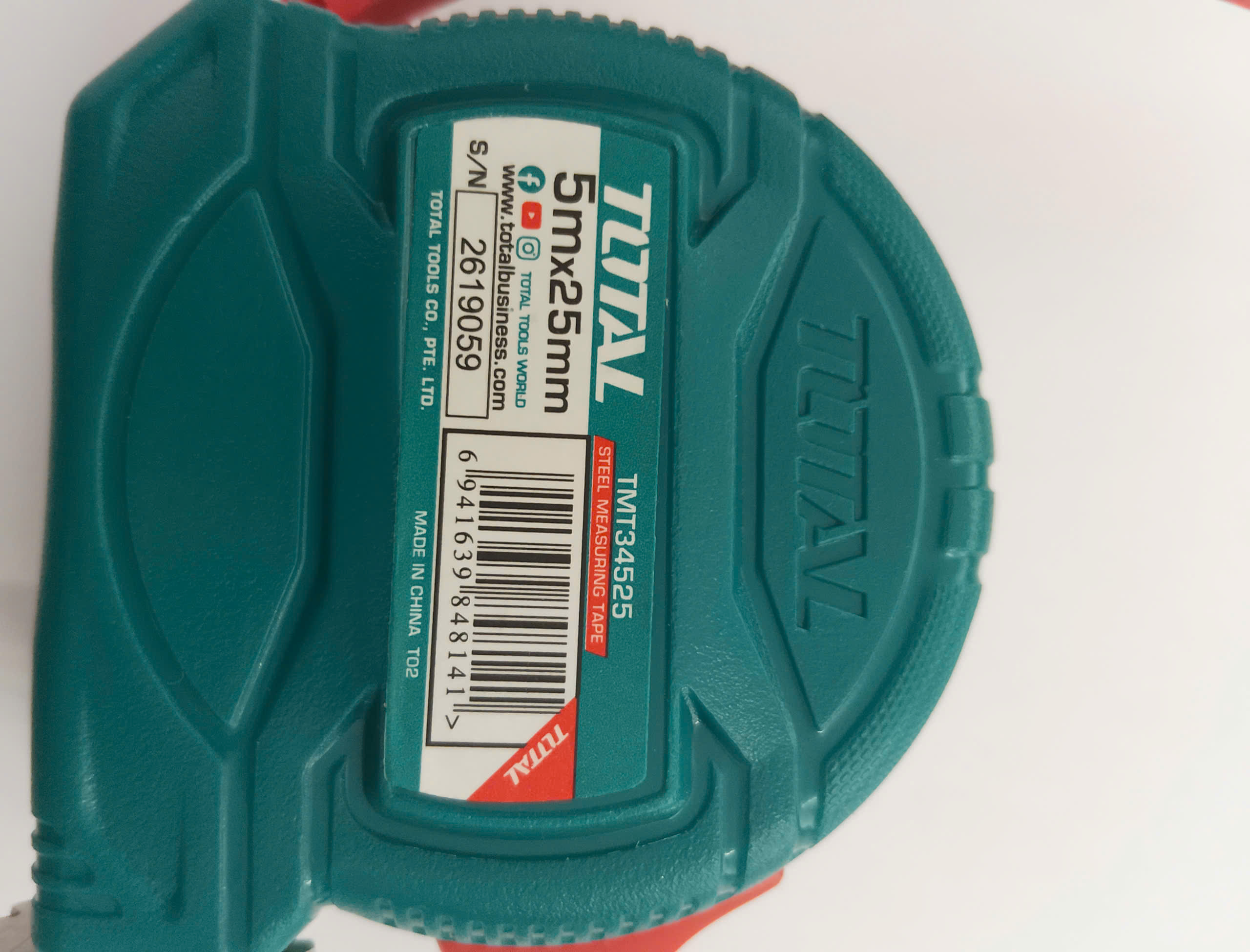Hình ảnh 7 của mặt hàng Thước kéo thép nền vàng 5x25mm total TMT34525