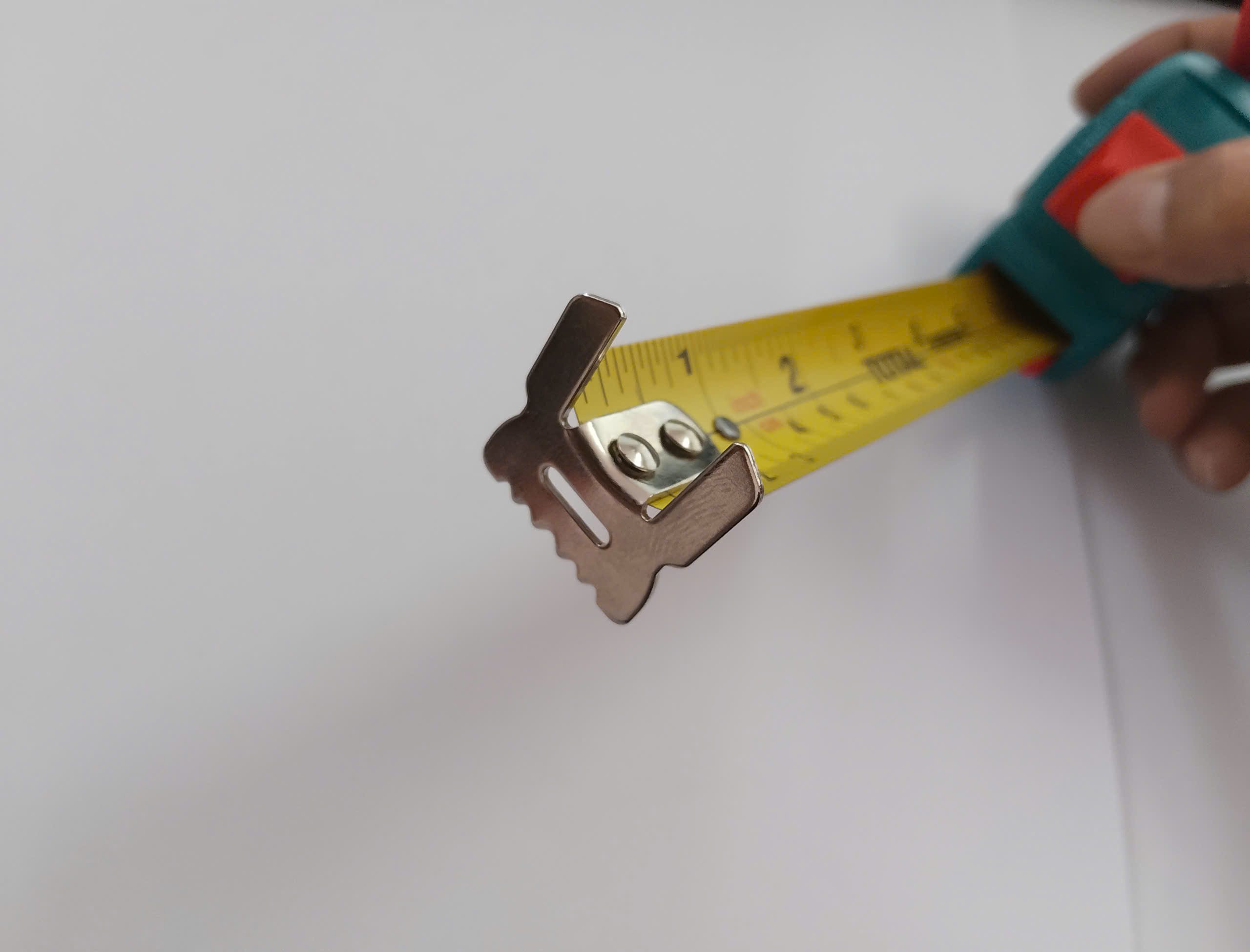 Hình ảnh 10 của mặt hàng Thước kéo thép nền vàng 5x25mm total TMT34525