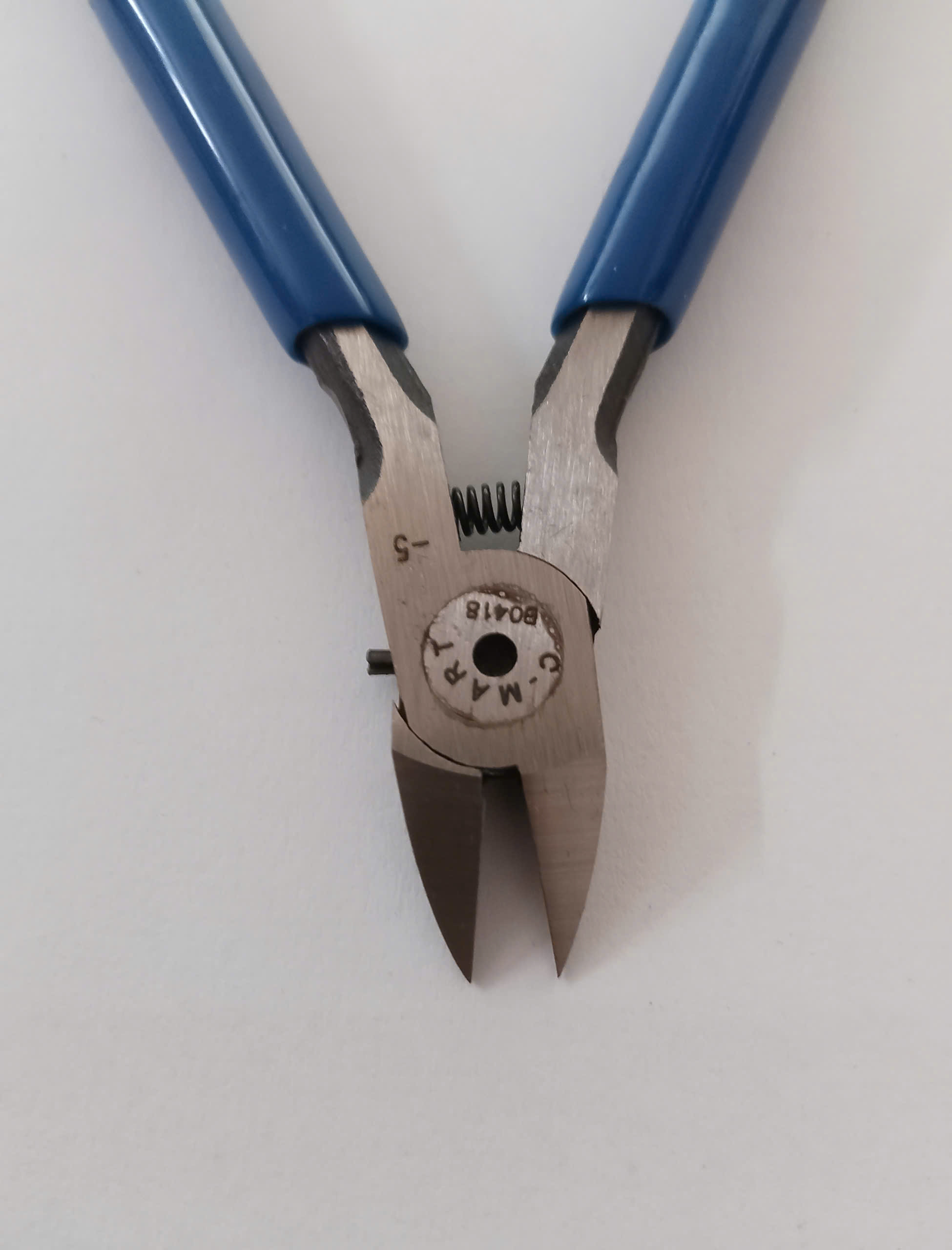 Hình ảnh 9 của mặt hàng Kìm cắt điện tử 125mm/5" C-Mart B0418-05