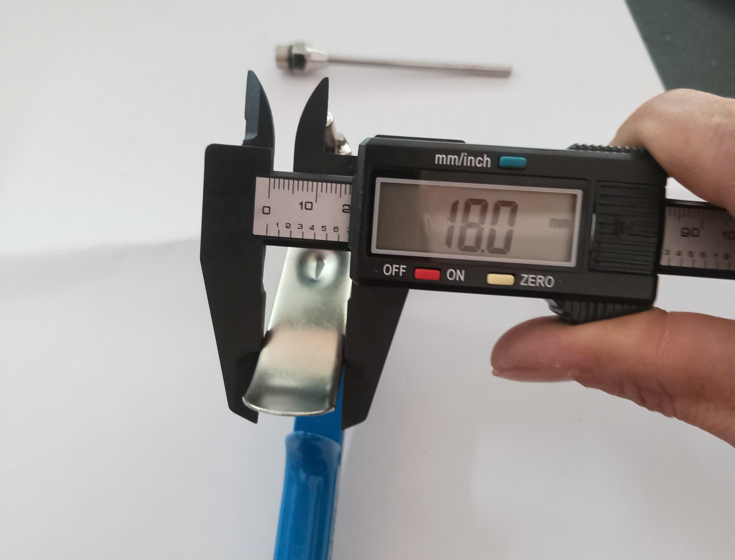 Hình ảnh 11 của mặt hàng Súng thổi bụi hợp kim nhôm C-Mart L0012A-80
