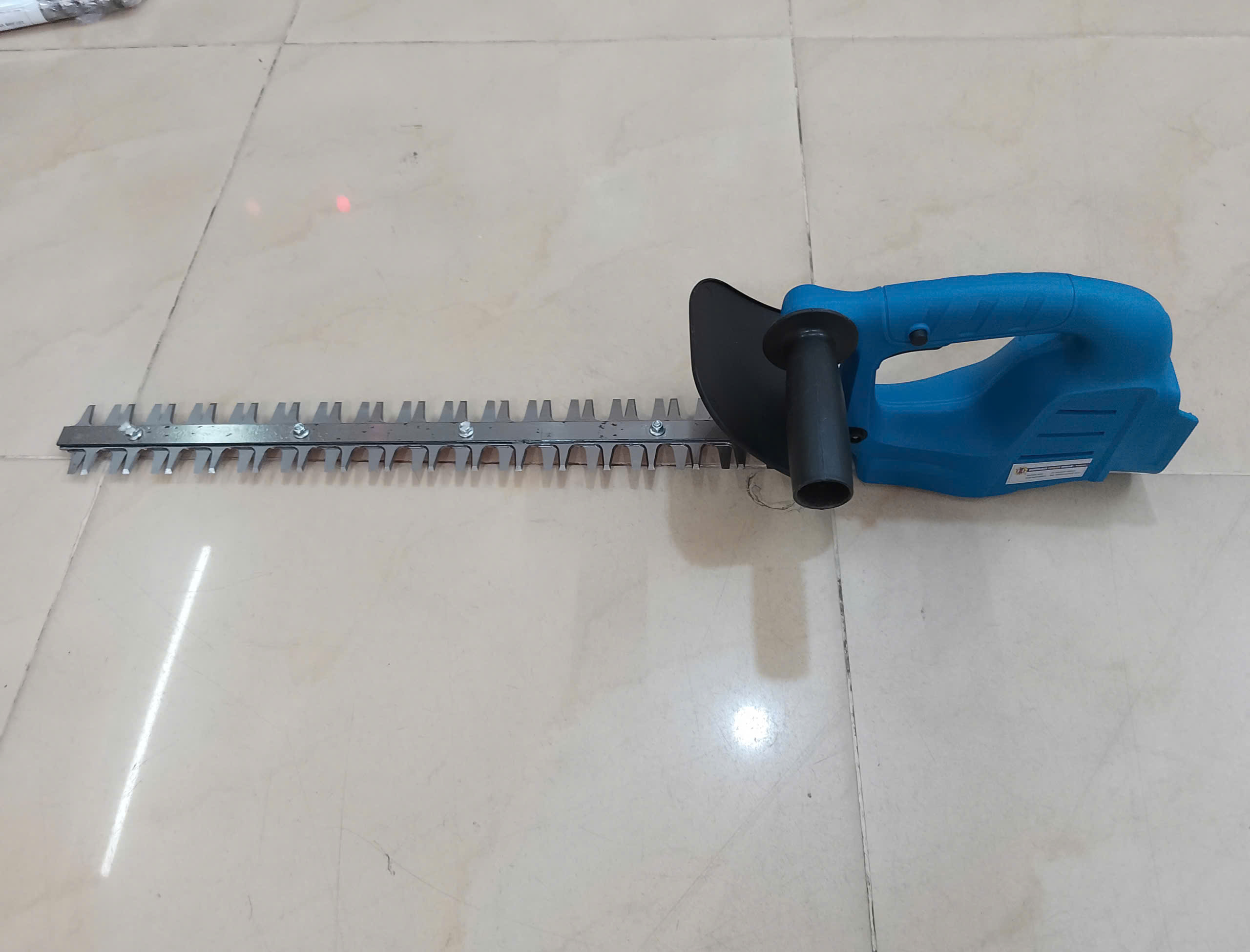 Hình ảnh 9 của mặt hàng Máy cưa cắt lá 21V C-Mart W0053