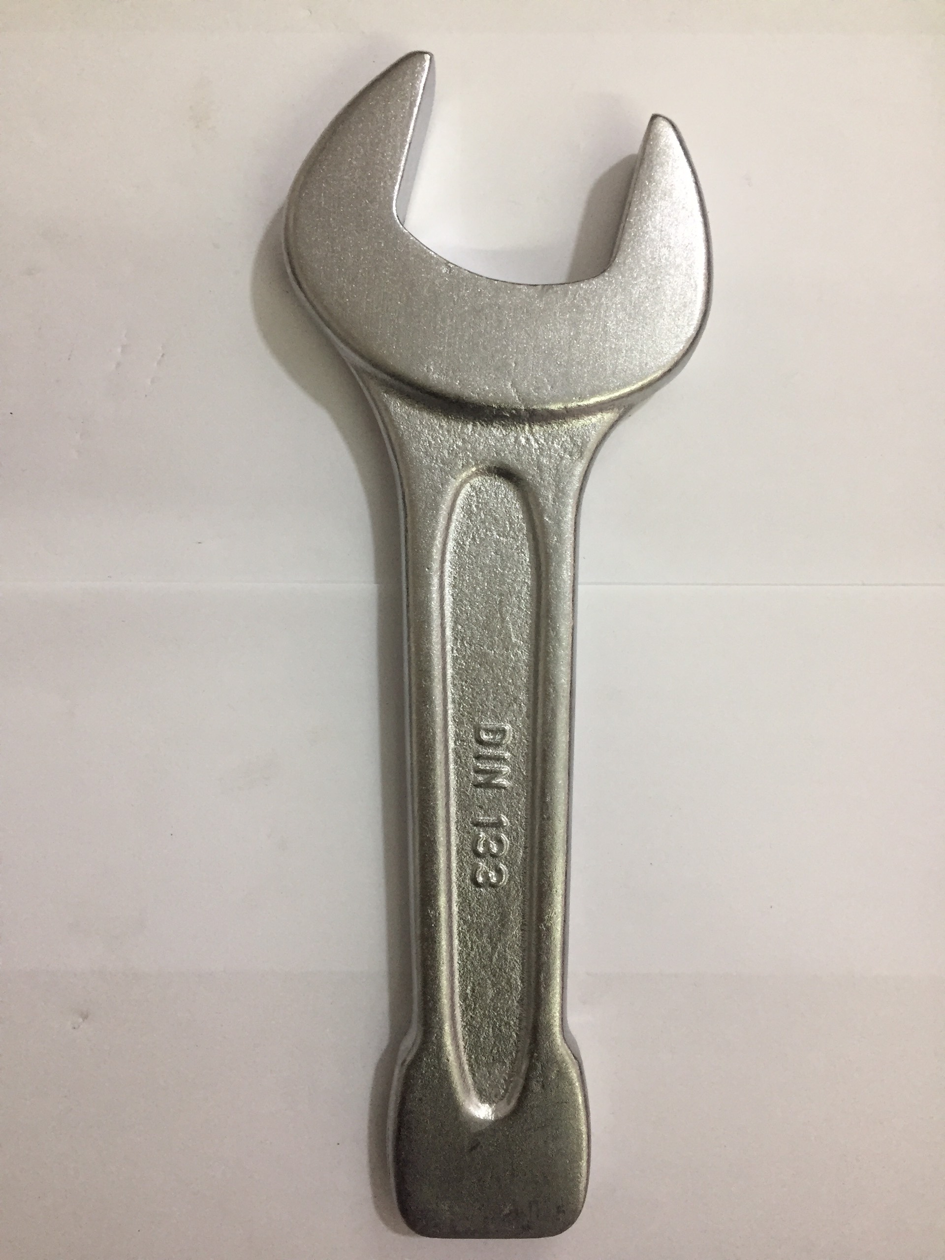 Hình ảnh 3 của mặt hàng Cà Lê Miệng Đóng Số 46 Wynns W2020G