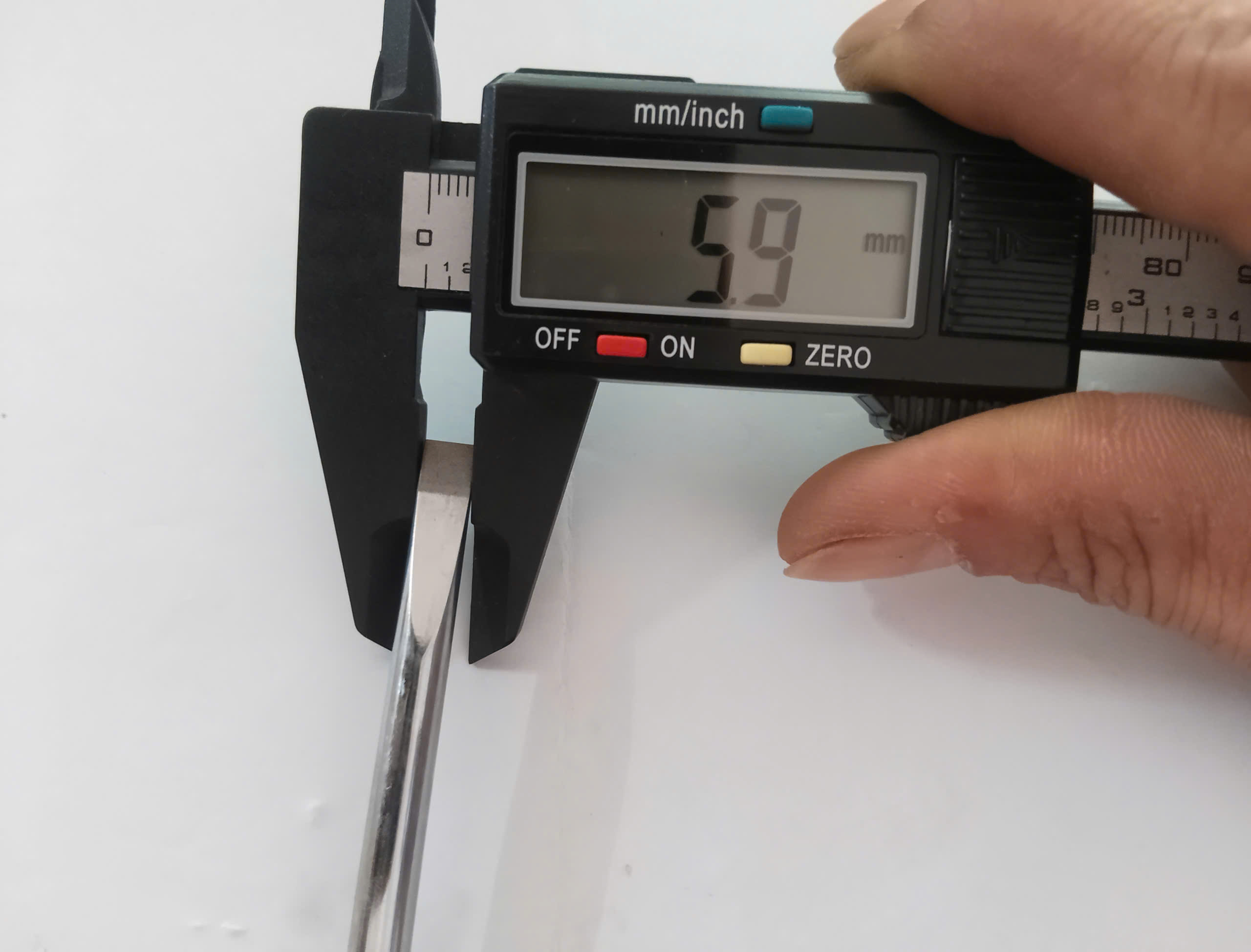 Hình ảnh 13 của mặt hàng Tu vít BẦU Licota 6x200mm  ( - )