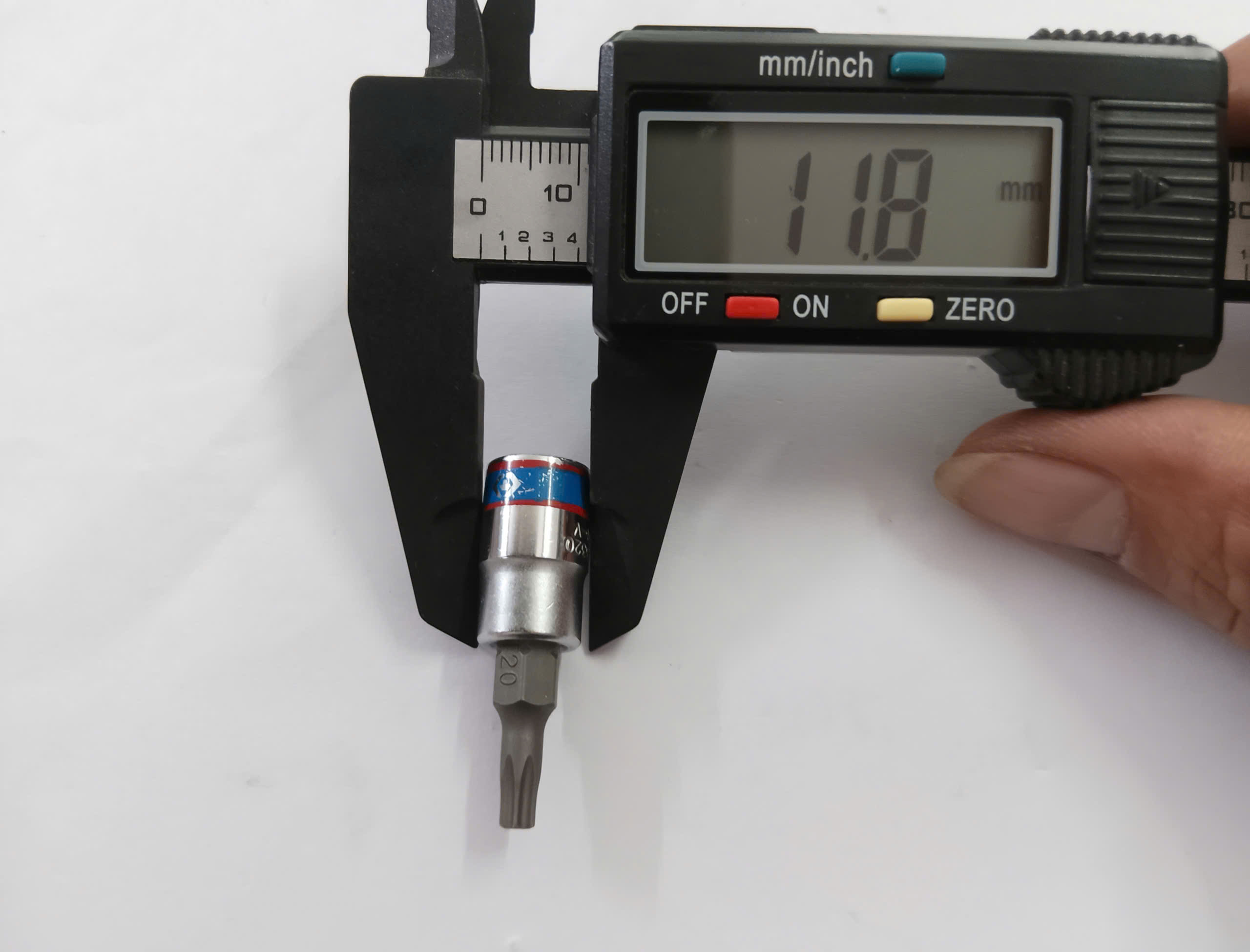 Hình ảnh 11 của mặt hàng Đầu tuýp 1/4 inch bit mũi sao T20x37mm Kingtony 203320
