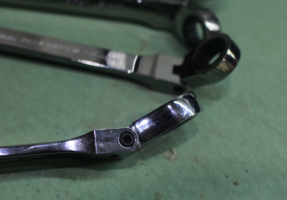 Hình ảnh 3 của mặt hàng Cờ lê lắt léo tự động có chốt khóa 12mm LICOTA