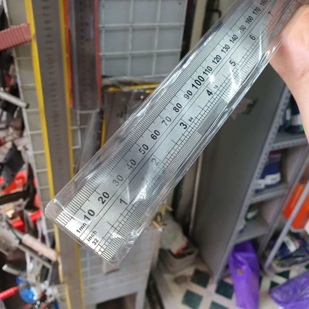 Hình ảnh 1 của mặt hàng Thước lá inox 150mm Century mỗi cạnh một hệ đo