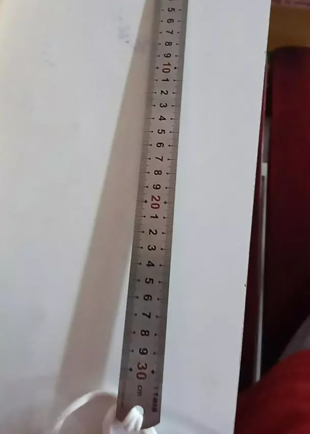 Hình ảnh 2 của mặt hàng Thước lá inox 300mm Century mỗi cạnh một hệ đo