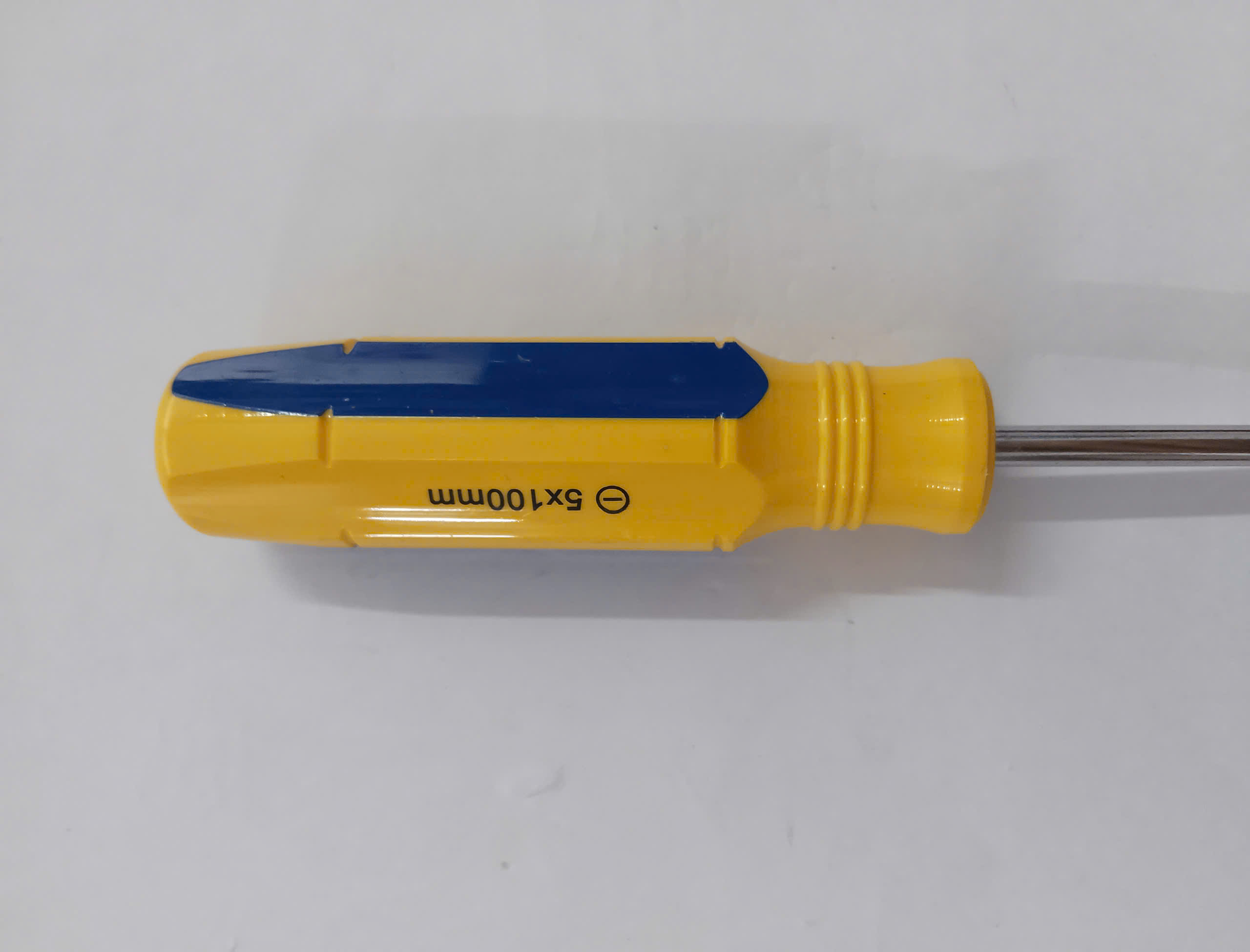 Hình ảnh 7 của mặt hàng Tua vít 2 cạnh Ø5x100mm cán sọc xanh vàng Century