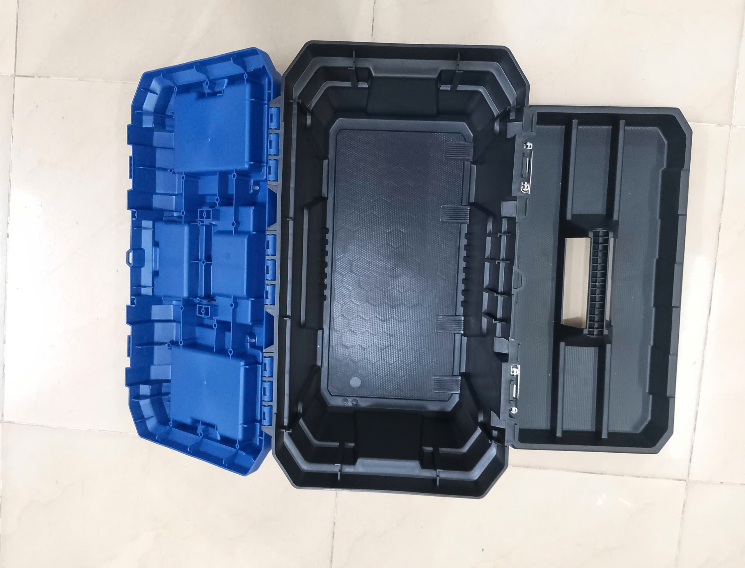 Hình ảnh 10 của mặt hàng Hộp nhựa đựng dụng cụ 19" (khóa kim loại) Wadfow WTB3319