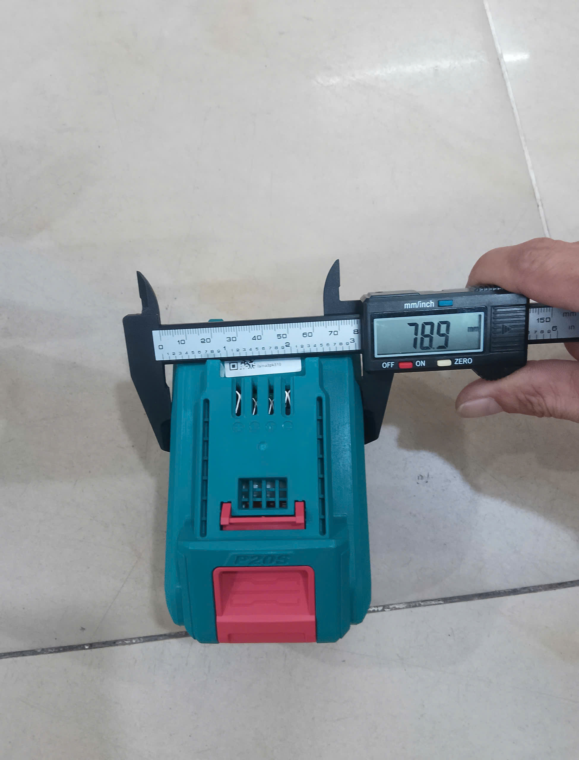 Hình ảnh 11 của mặt hàng Pin Lithium-ion 20V/6.0Ah Total TFBLI2060