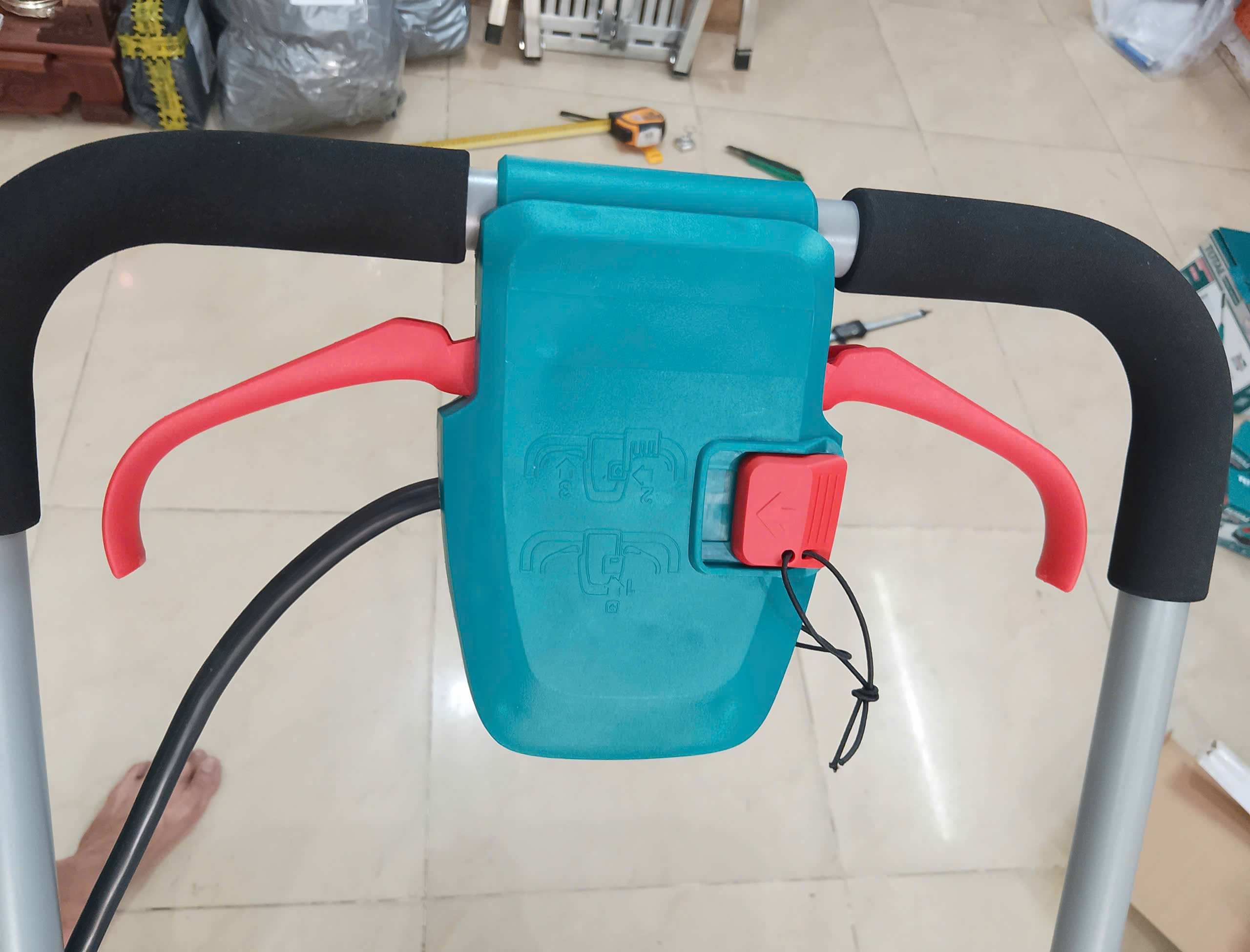 Hình ảnh 15 của mặt hàng Máy làm vườn 14 inch dùng pin Lithium-ion 40V Total
