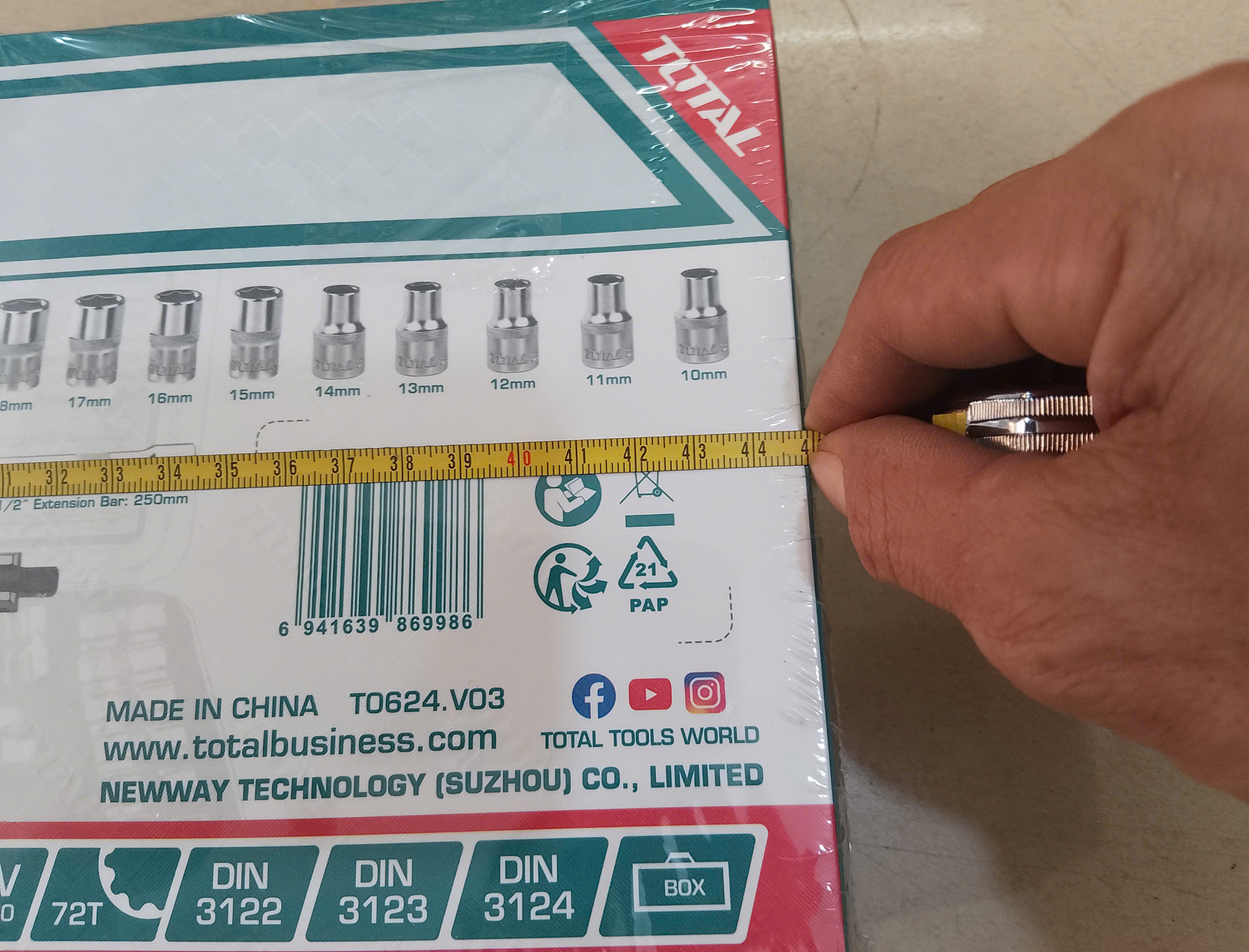 Hình ảnh 11 của mặt hàng Bộ 24 đầu tuýp 1/2" Total