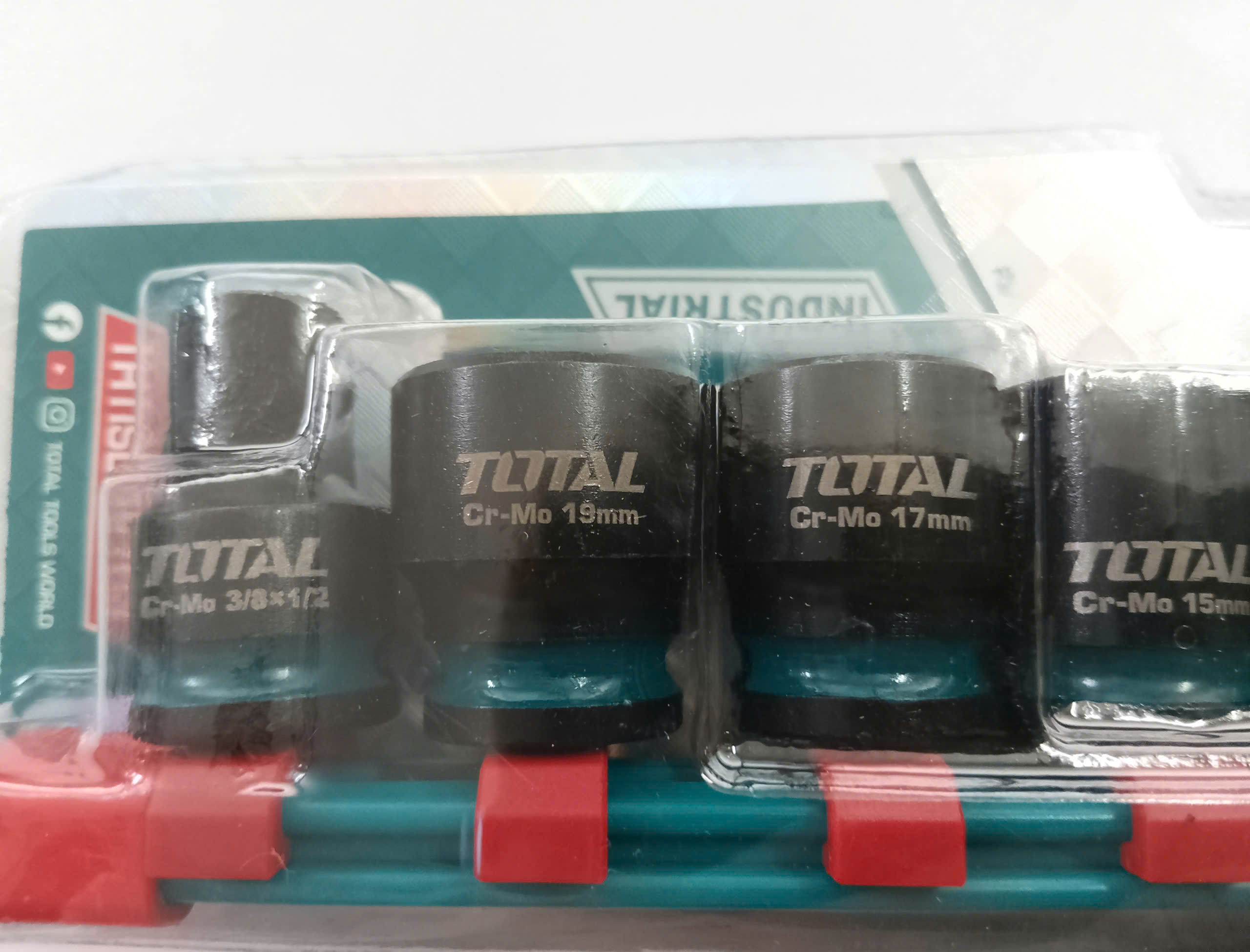 Hình ảnh 11 của mặt hàng Bộ 10 đầu tuýp 3/8" Dr Total