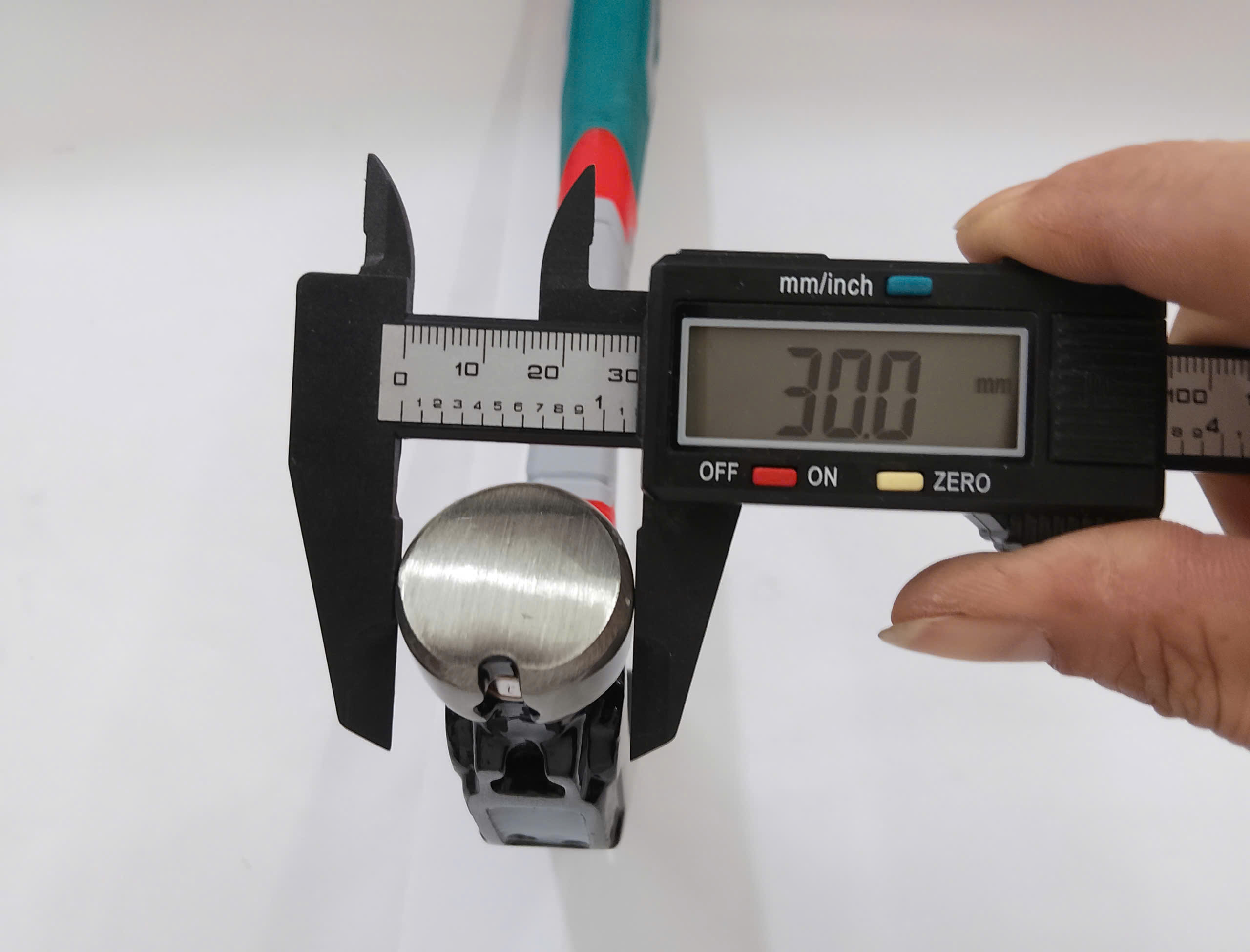 Hình ảnh 15 của mặt hàng Búa nhổ đinh 450g Total