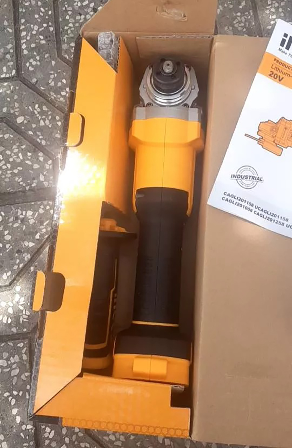 Hình ảnh 7 của mặt hàng Máy mài góc dùng pin 20V (không bao gồm pin và sạc) Ingco