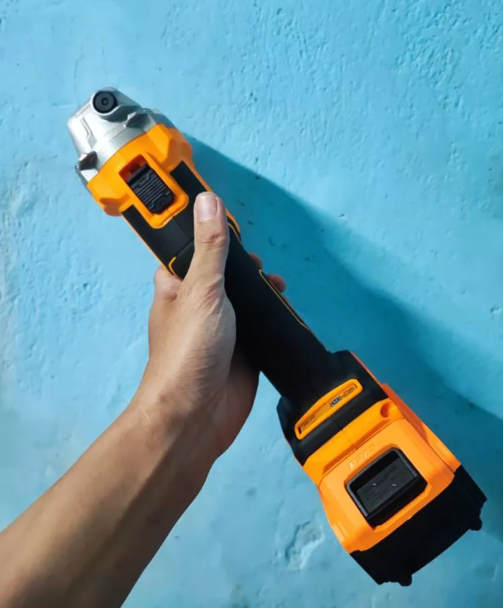 Hình ảnh 6 của mặt hàng Máy mài góc dùng pin 20V (không bao gồm pin và sạc) Ingco