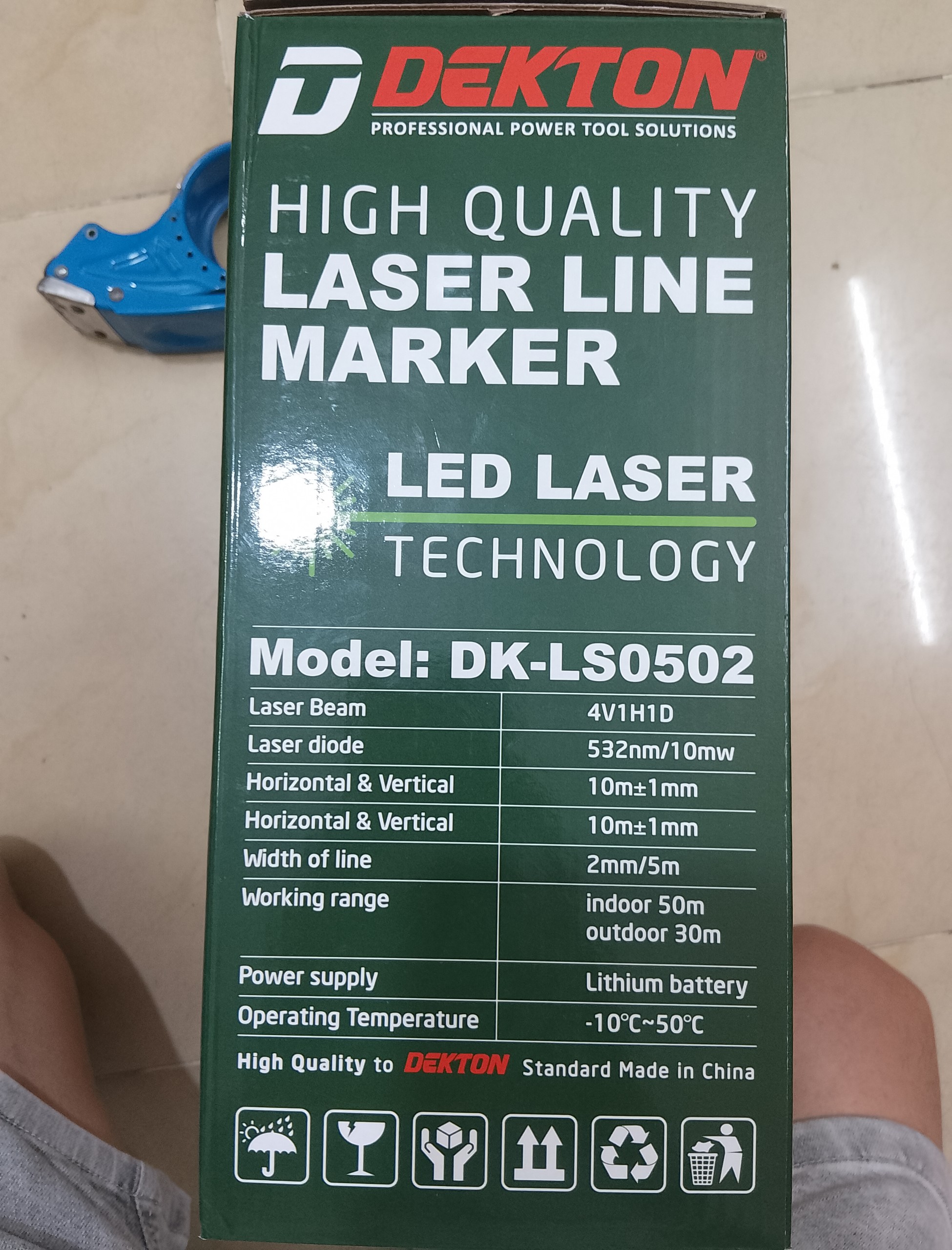 Hình ảnh 14 của mặt hàng Máy cân bằng, cân chỉnh tia laser hoạt động bằng pin hiệu DEKTON (không kèm chân máy); Model DK-LS0502 (10/T)