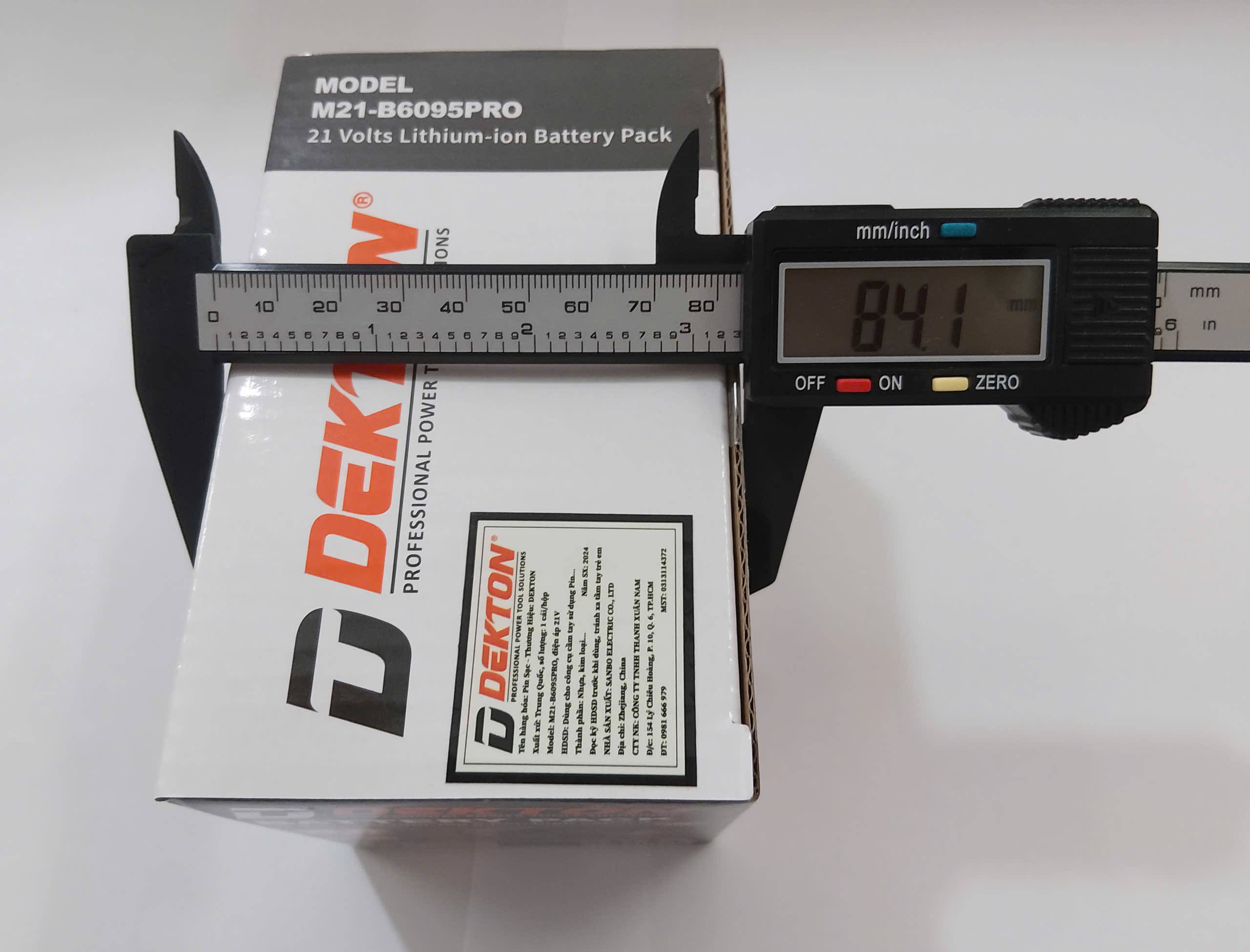 Hình ảnh 12 của mặt hàng Pin 21V - 6Ah dòng xả cao M21-B6095PRO màu xám