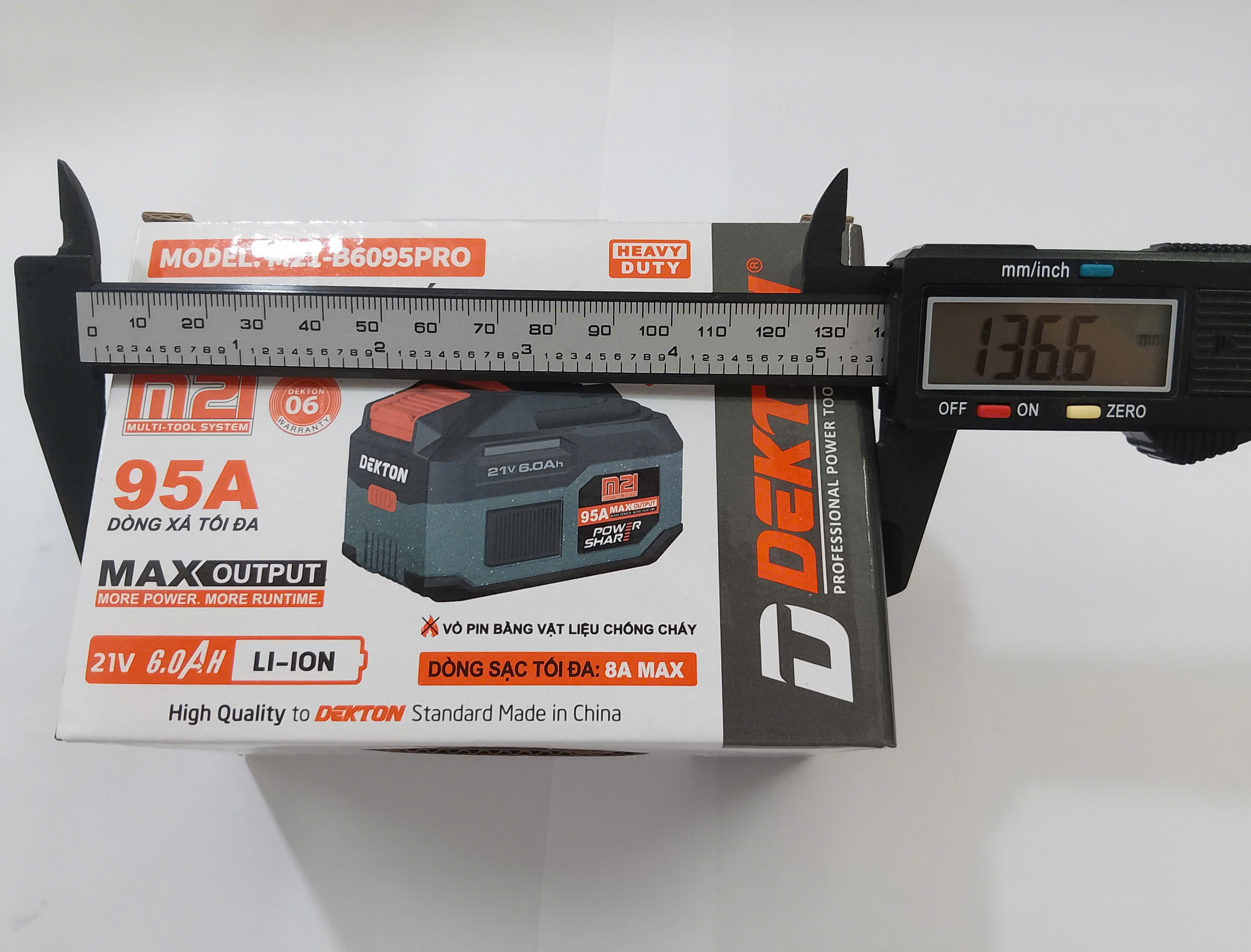 Hình ảnh 14 của mặt hàng Pin 21V - 6Ah dòng xả cao M21-B6095PRO màu xám