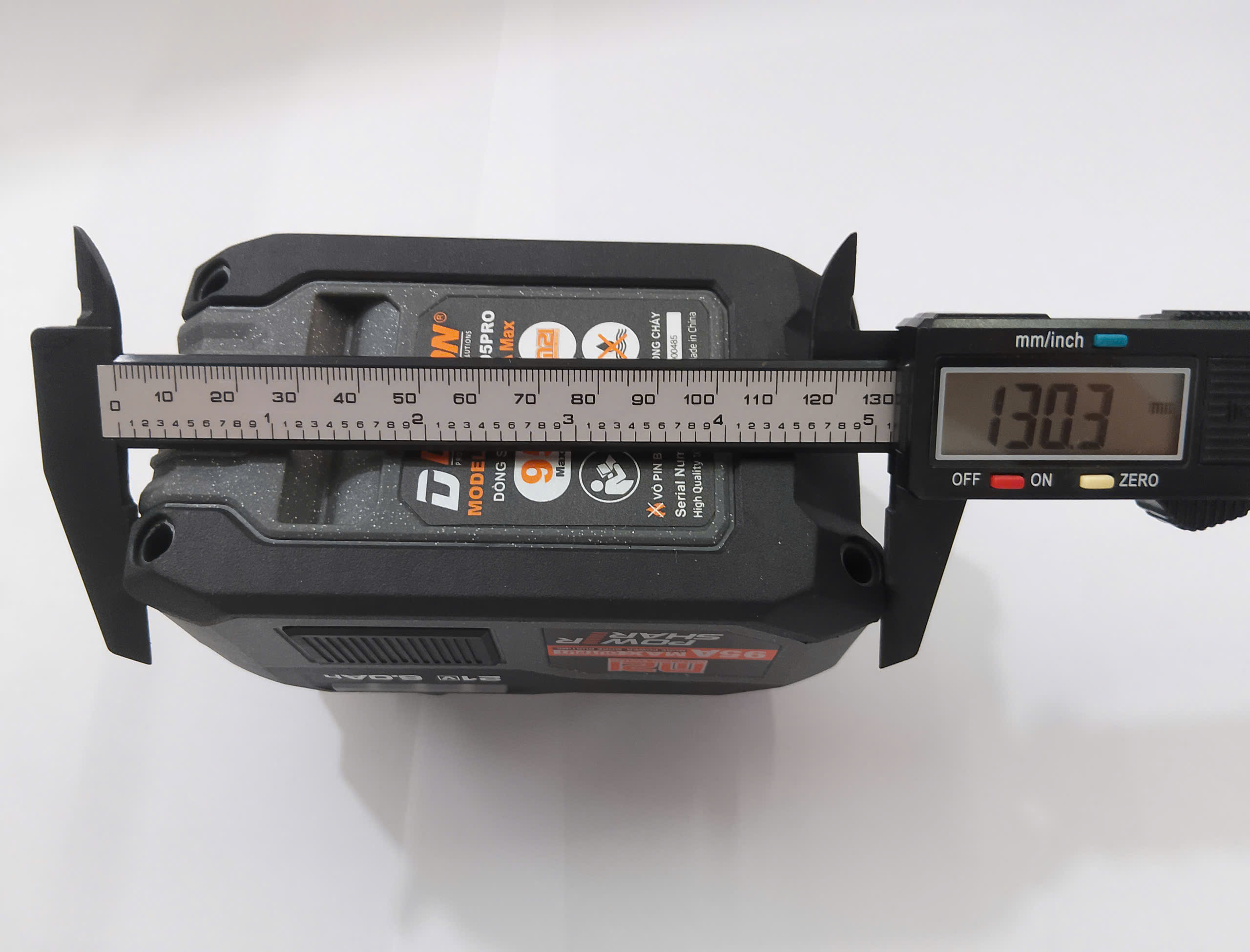 Hình ảnh 2 của mặt hàng Pin 21V - 6Ah dòng xả cao M21-B6095PRO màu xám