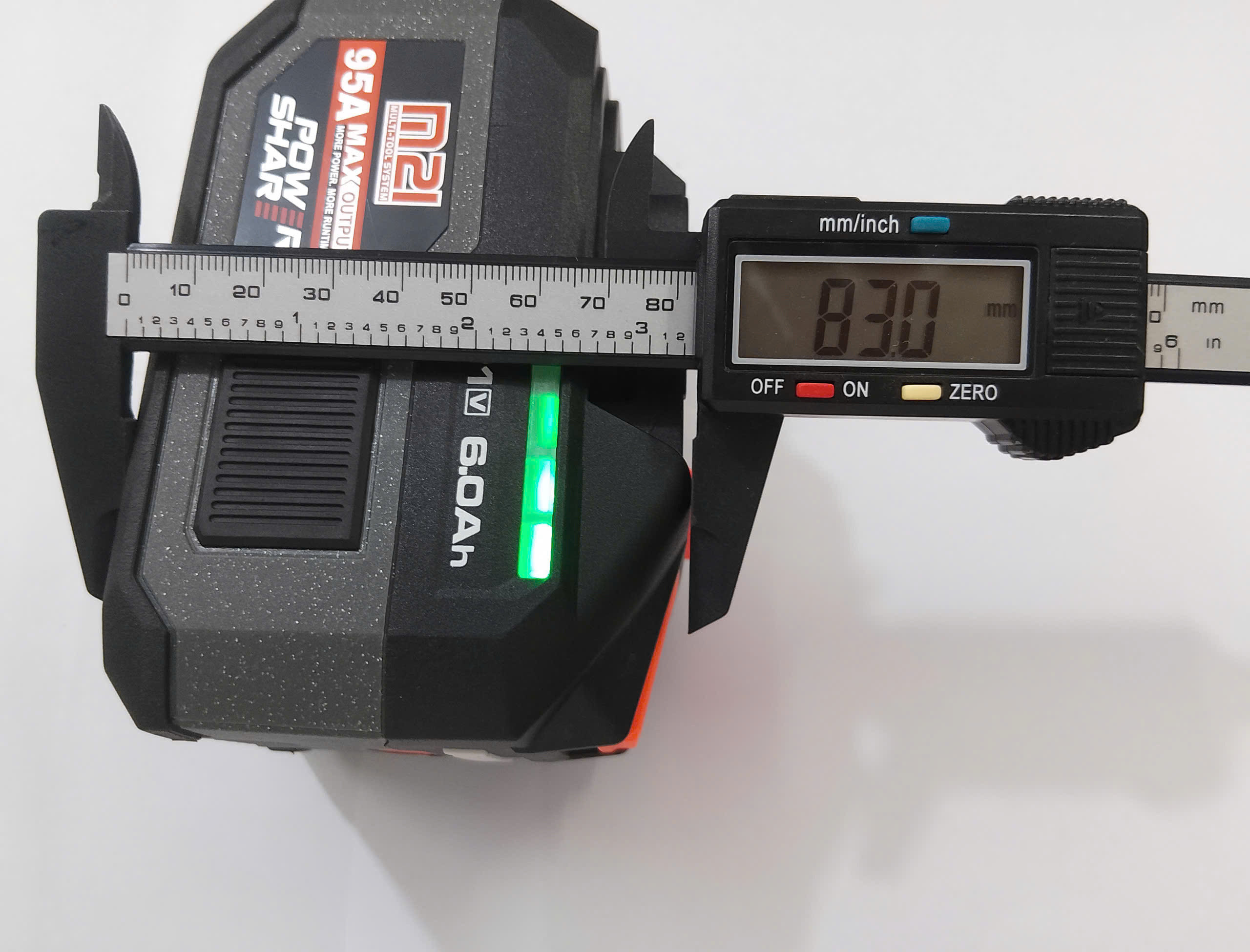 Hình ảnh 3 của mặt hàng Pin 21V - 6Ah dòng xả cao M21-B6095PRO màu xám
