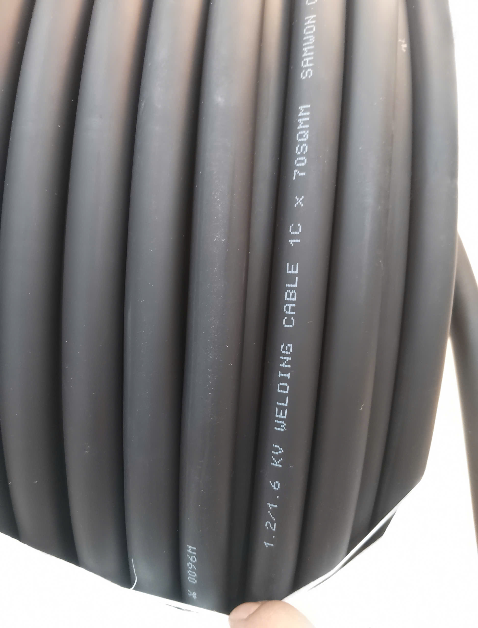 Hình ảnh 1 của mặt hàng Cáp hàn cao su 70mm² Samwon