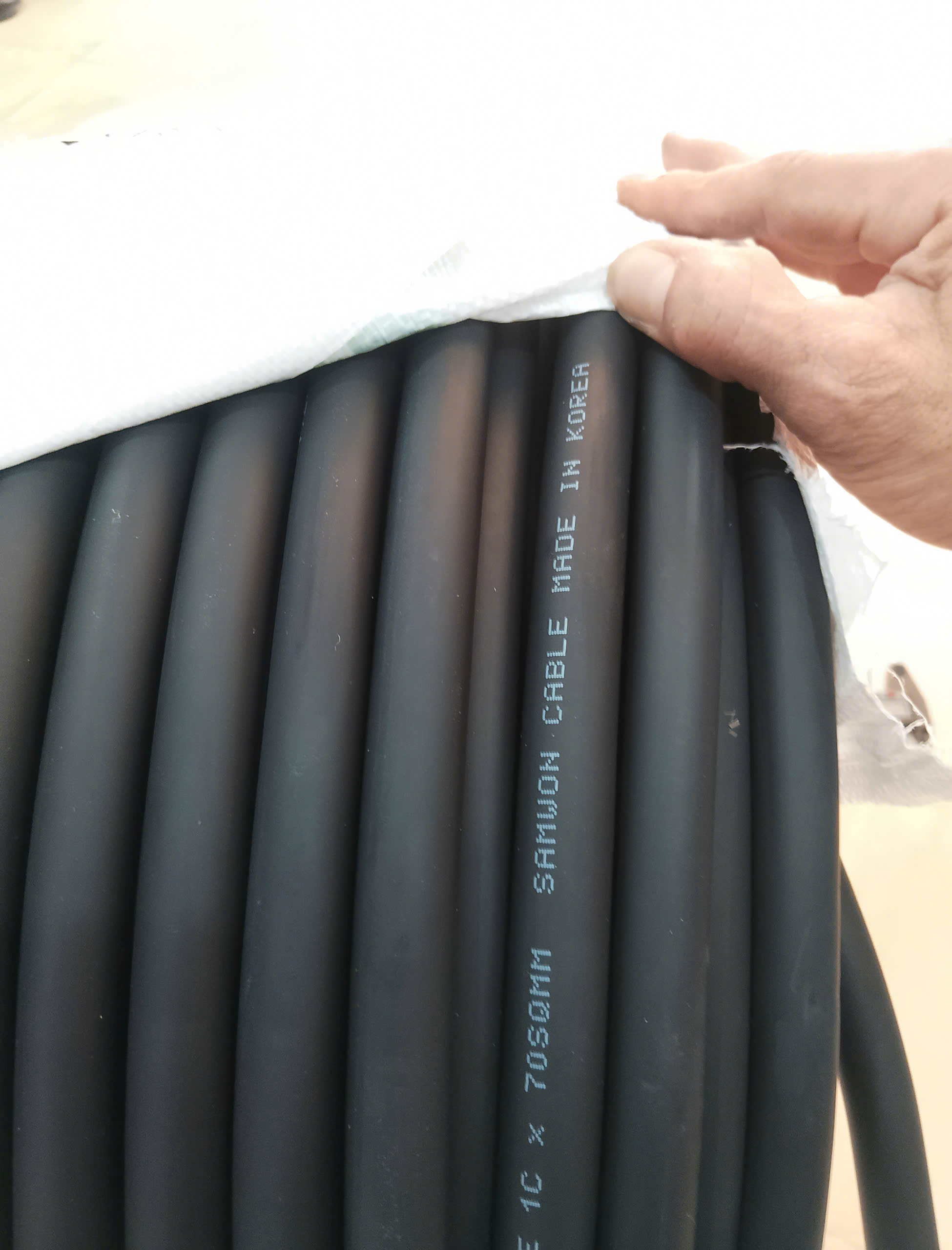 Hình ảnh 4 của mặt hàng Cáp hàn cao su 70mm² Samwon