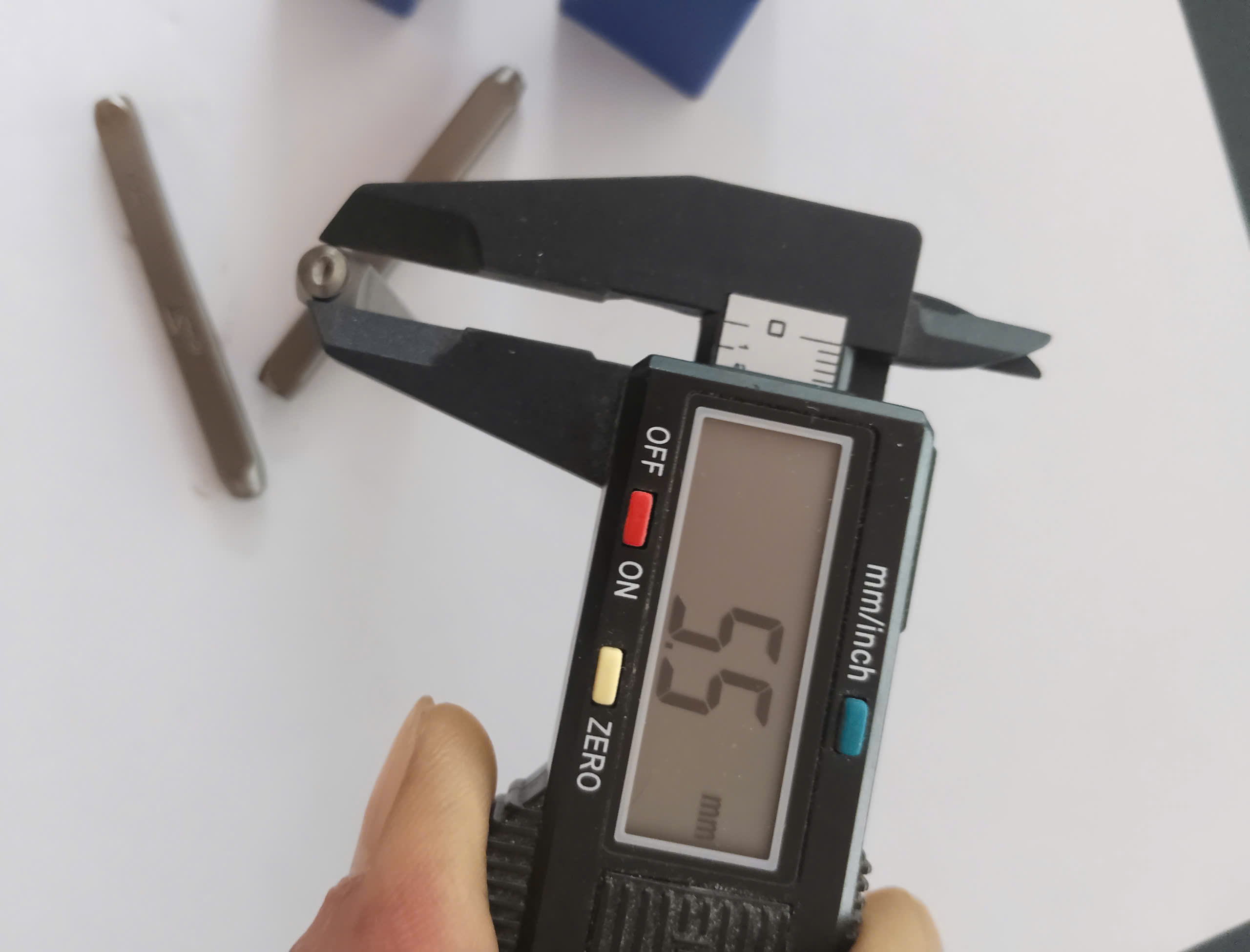 Hình ảnh 2 của mặt hàng Đóng Số Bộ 9pcs Ngược 3mm LS+ - hộp xanh