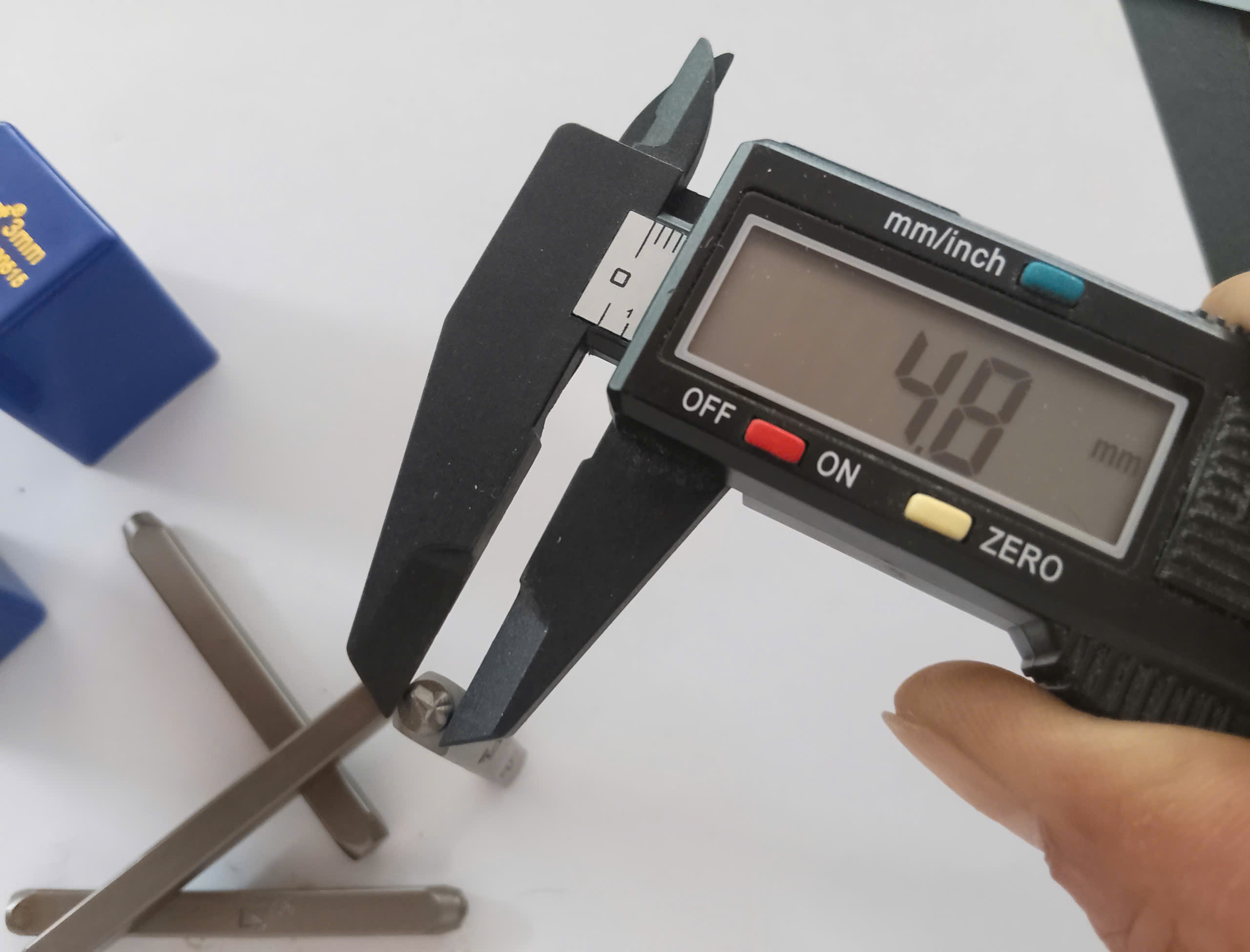 Hình ảnh 3 của mặt hàng Đóng Số Bộ 9pcs Ngược 3mm LS+ - hộp xanh