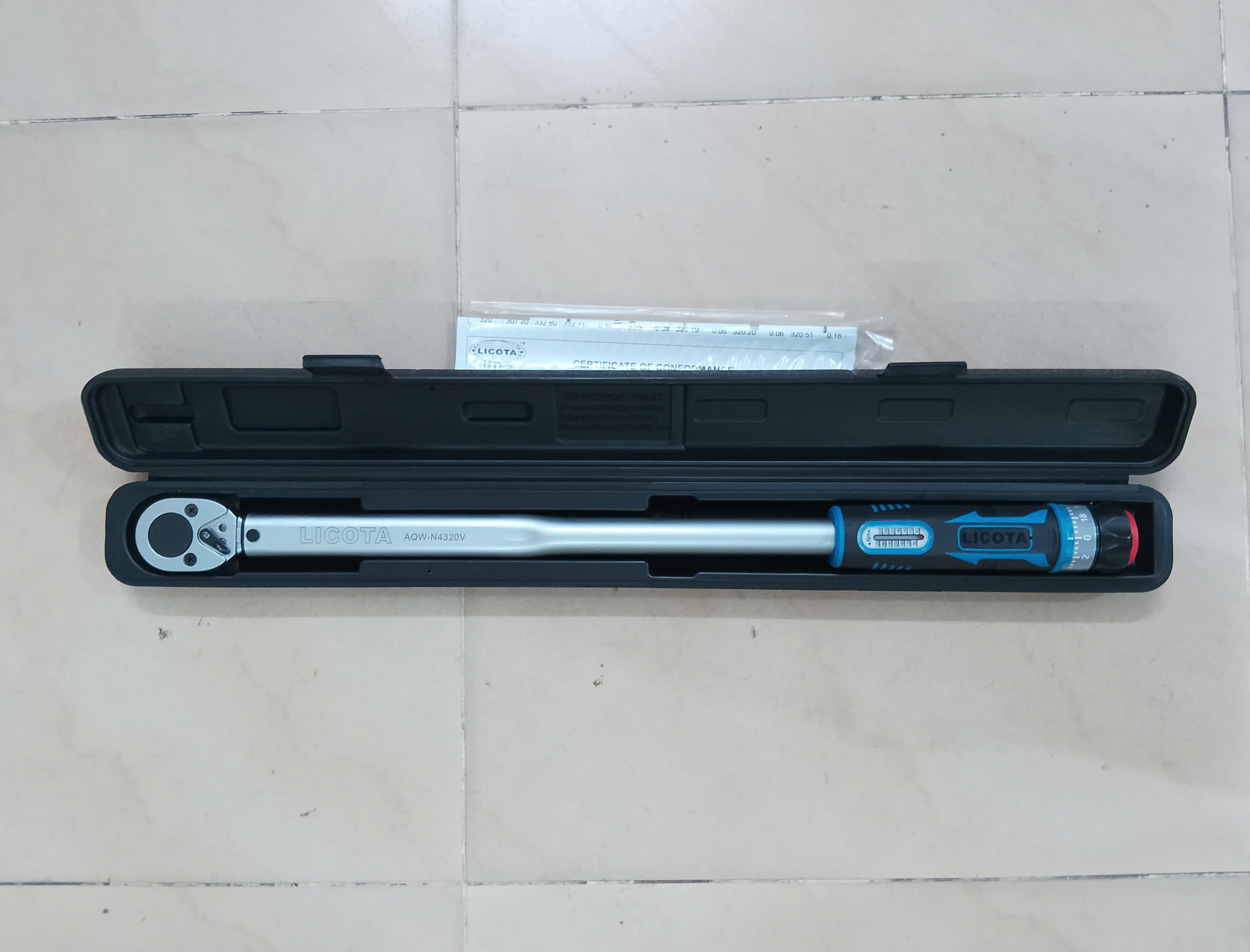 Hình ảnh 12 của mặt hàng Cần nổ 1/2" ĐỒNG HỒ LICOTA_(4320) ( 230 FT/LB - 320 Nm )