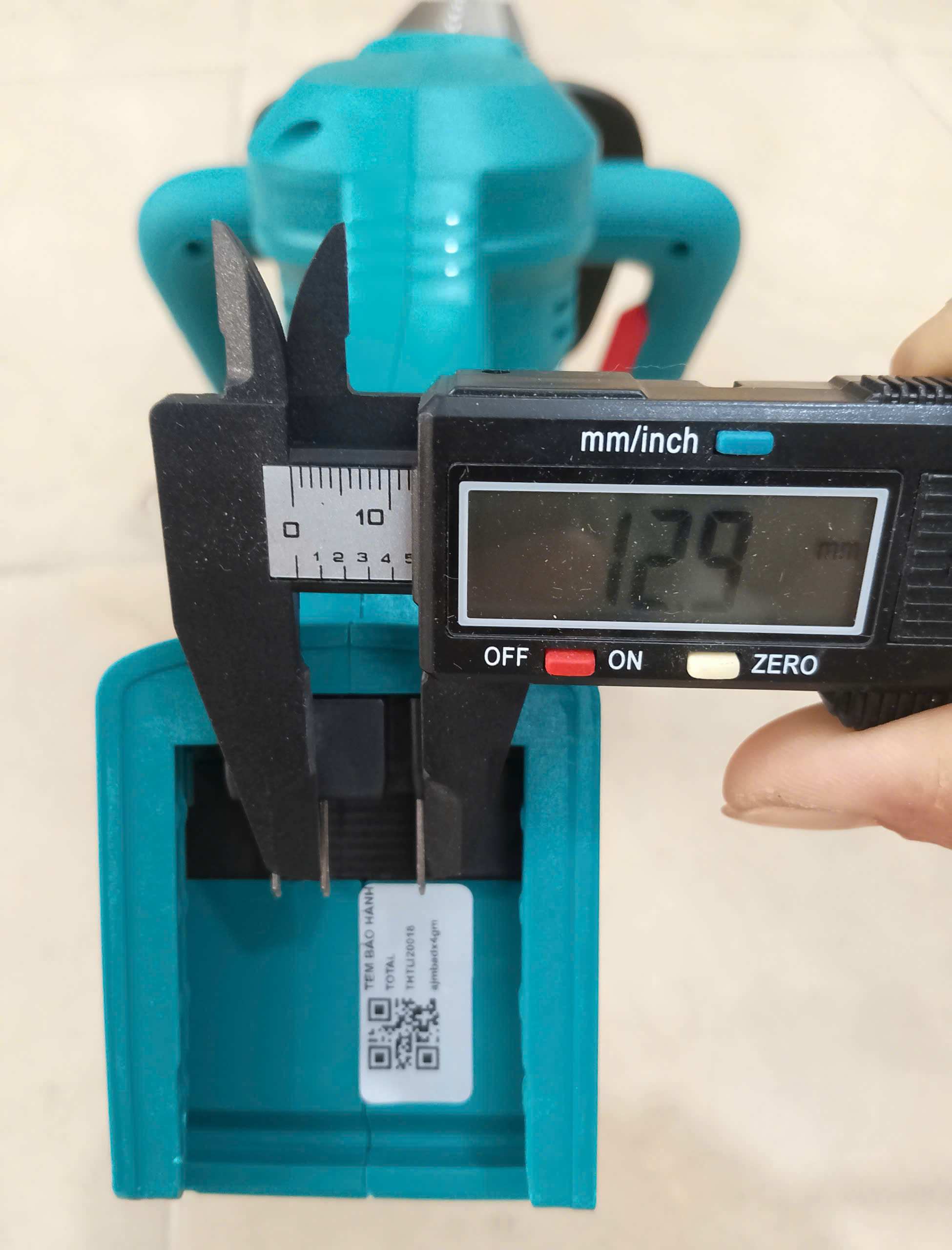 Hình ảnh 4 của mặt hàng Máy cắt hàng rào dùng pin 20V Total (không gồm pin và sạc)