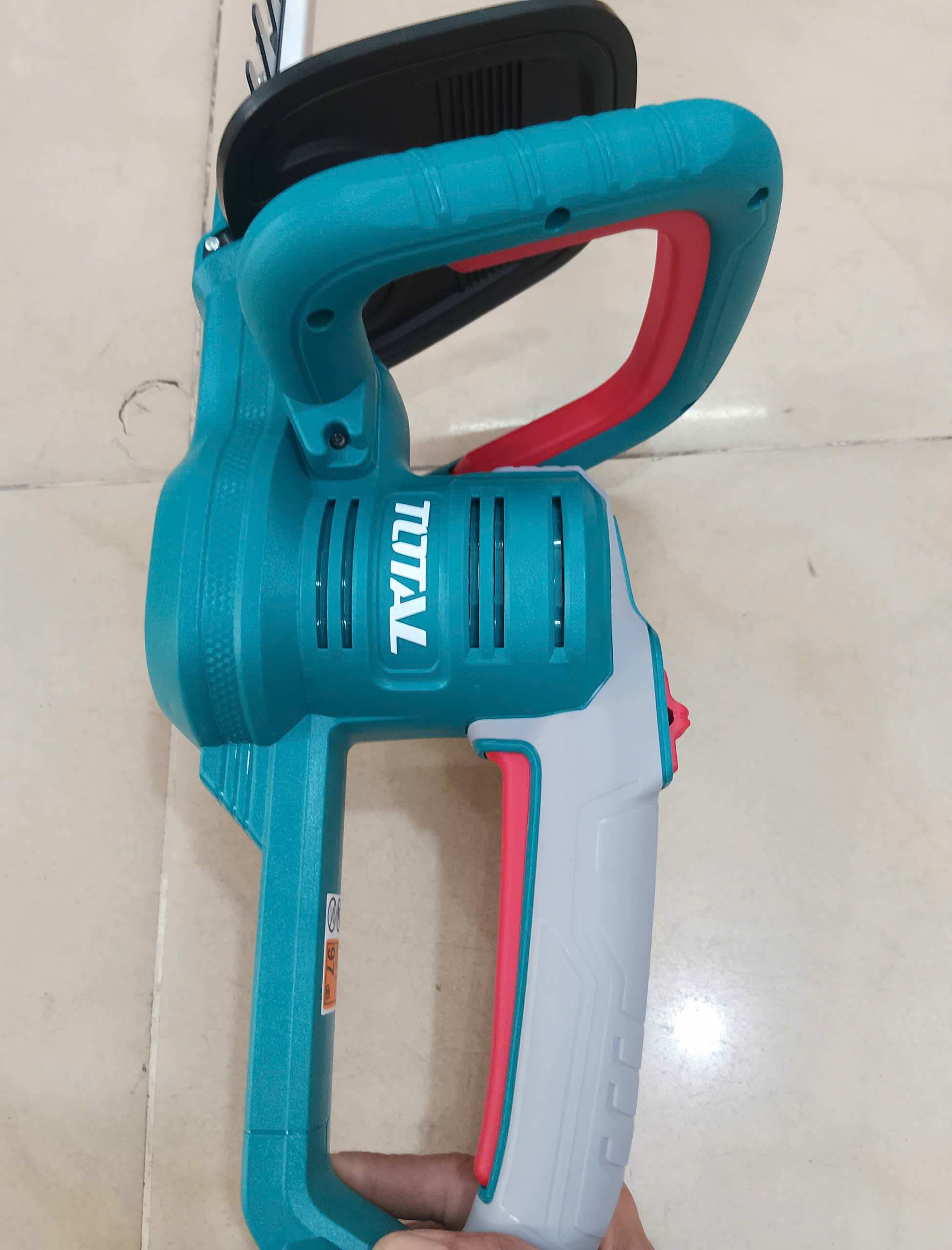 Hình ảnh 9 của mặt hàng Máy cắt hàng rào dùng pin 20V Total (không gồm pin và sạc)